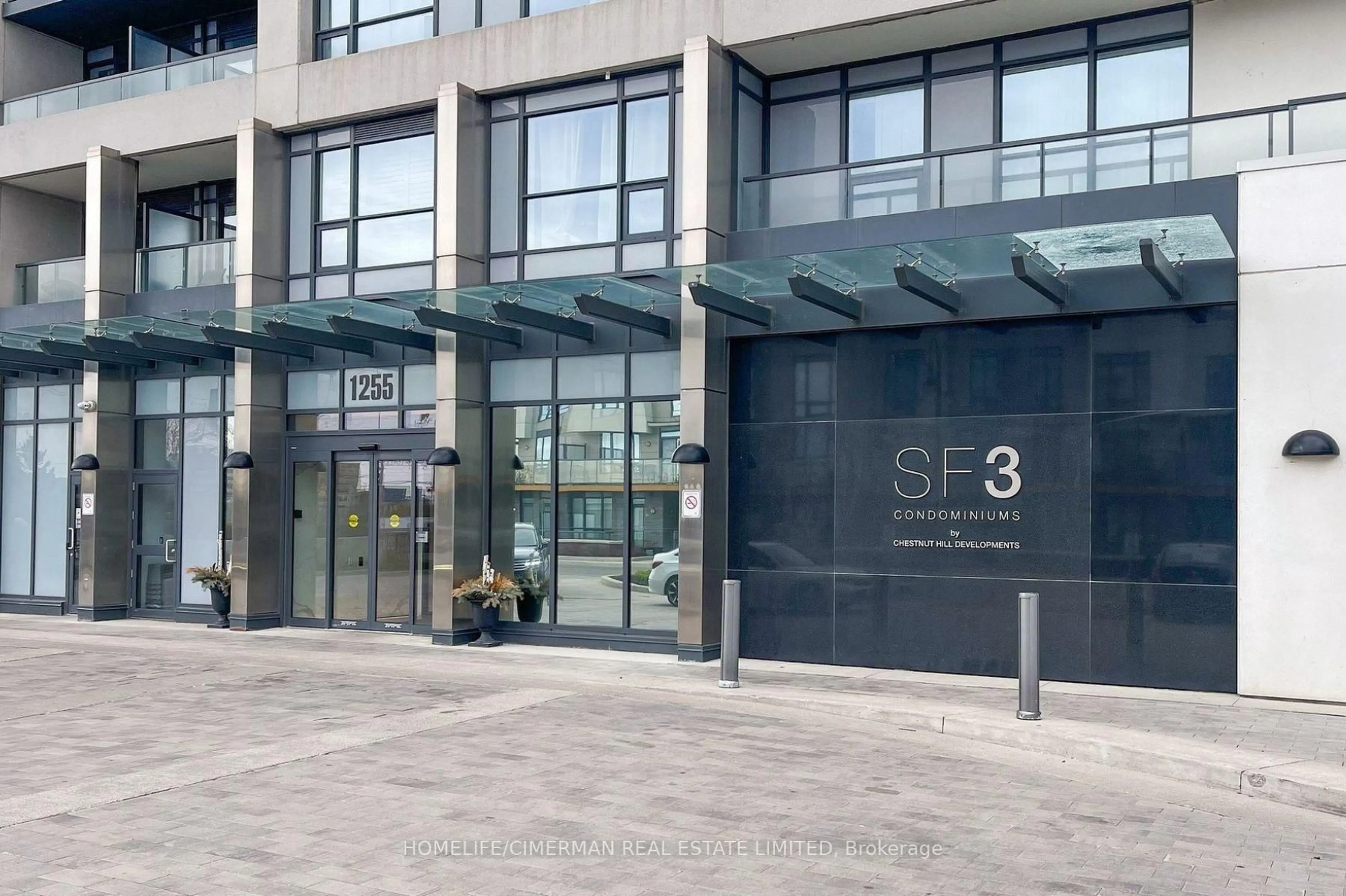 Indoor foyer for 1255 Bayly St #409, Pickering Ontario L1W 0C3