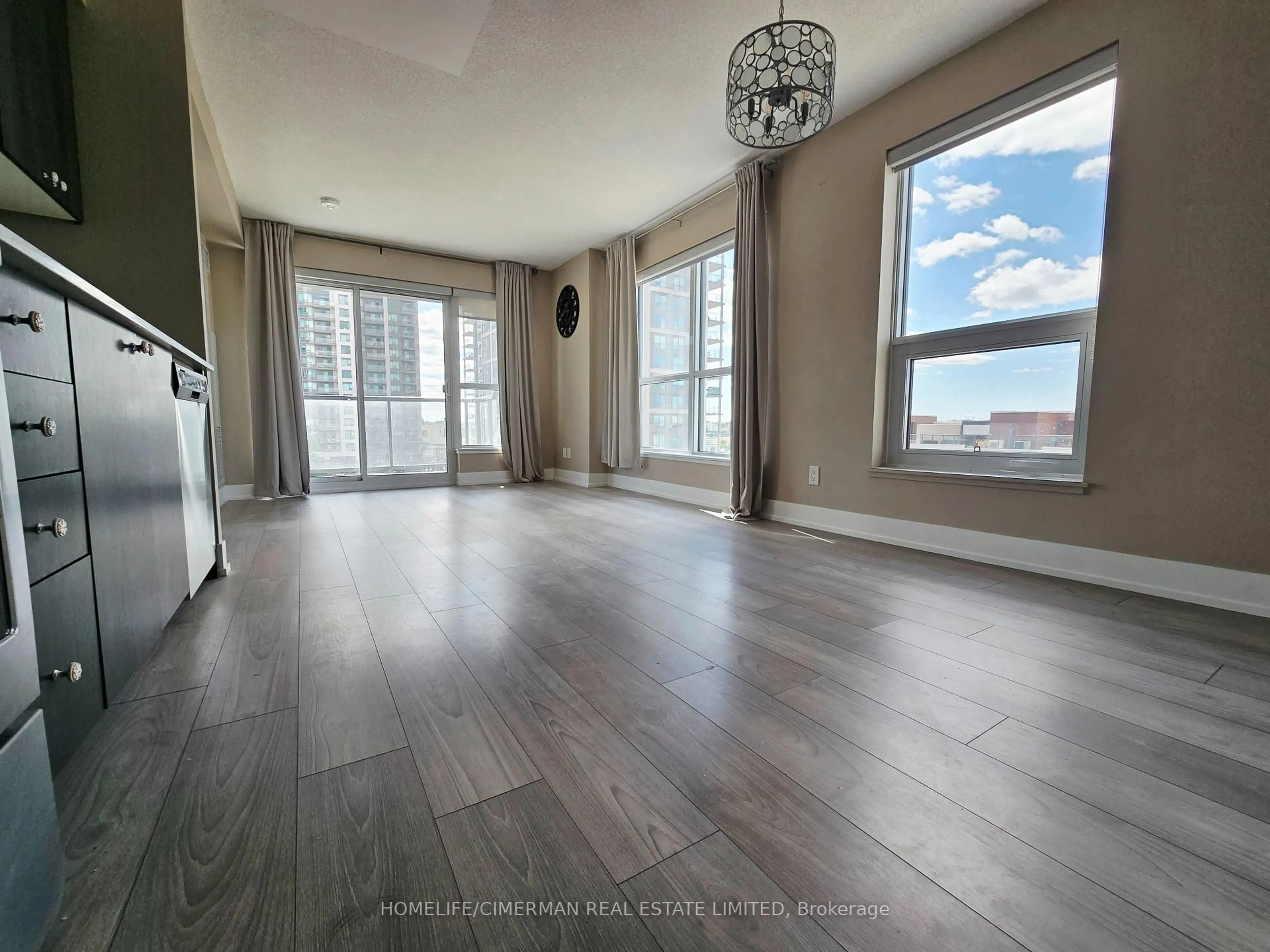 A pic of a room for 1255 Bayly St #409, Pickering Ontario L1W 0C3