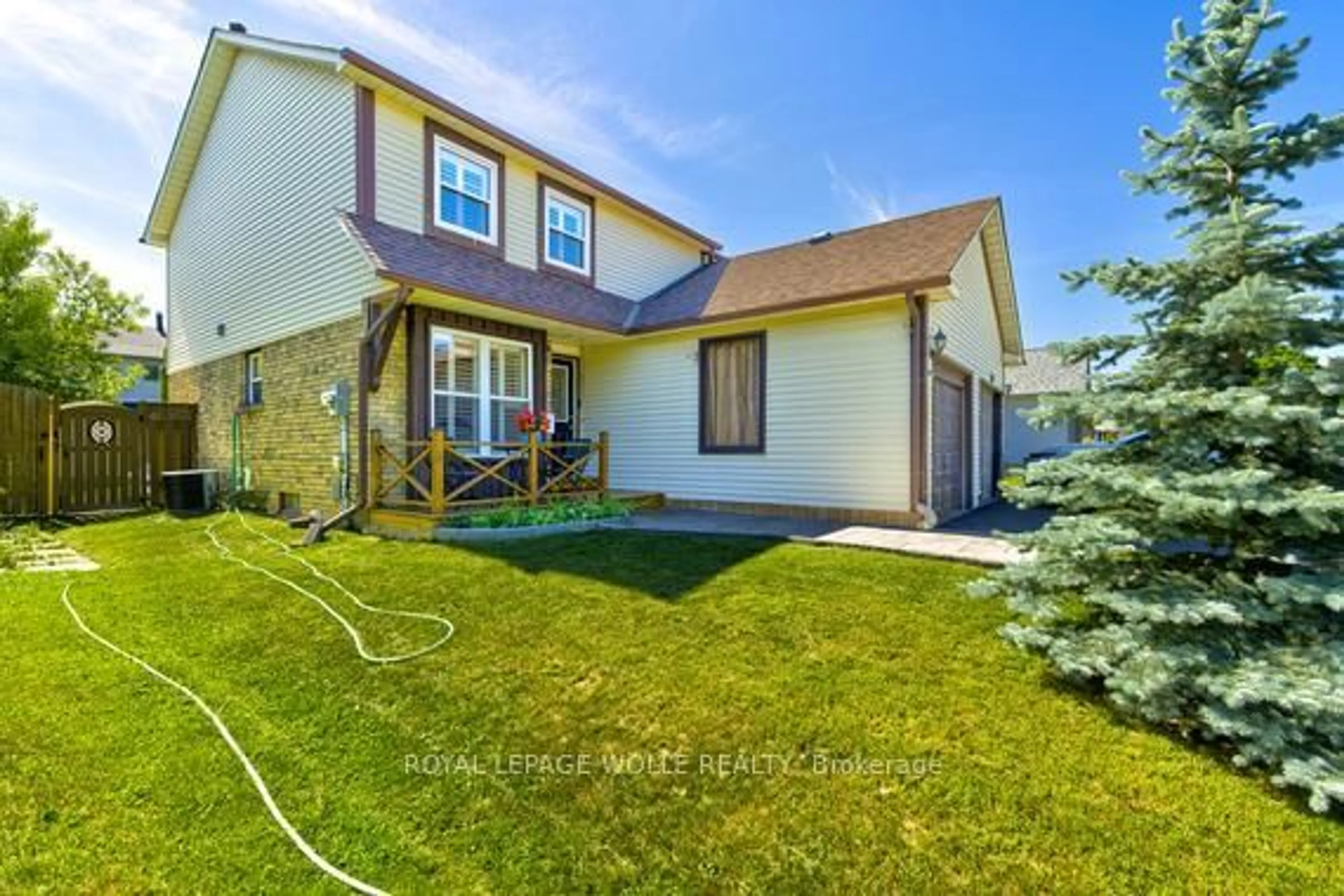 Home with vinyl exterior material, street for 1302 Northmount St, Oshawa Ontario L1G 7M8