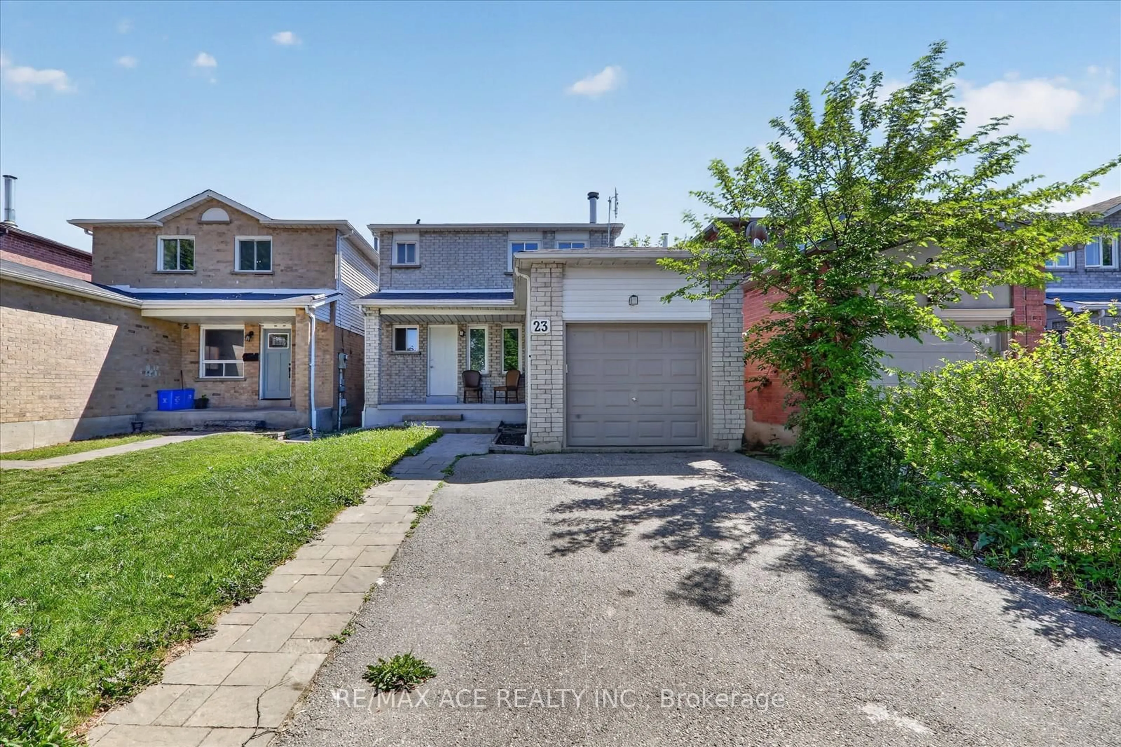 A pic from outside/outdoor area/front of a property/back of a property/a pic from drone, street for 23 Chalmers Cres, Ajax Ontario L1S 5Z5