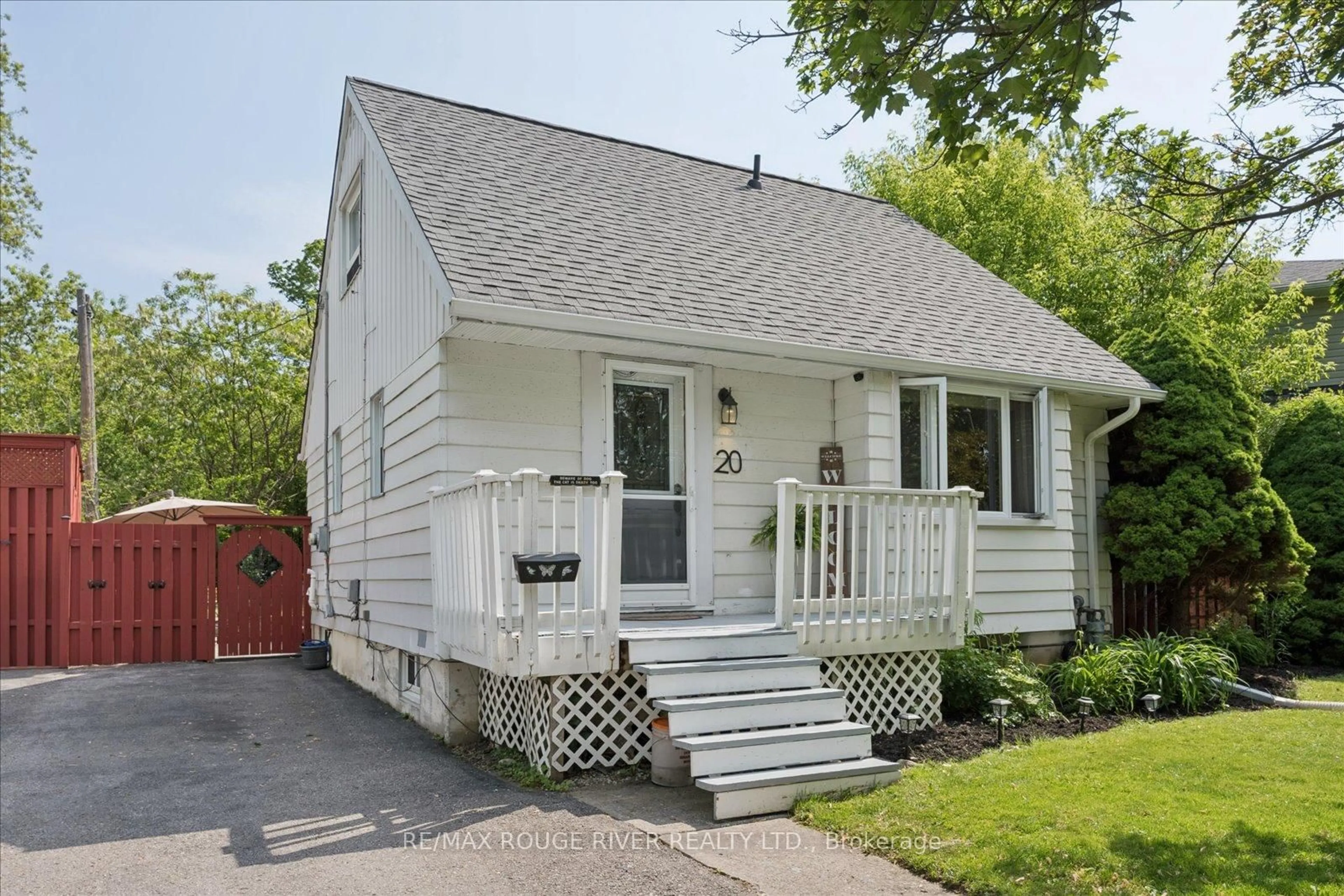 Home with vinyl exterior material, street for 20 Burcher Rd, Ajax Ontario L1S 2P1