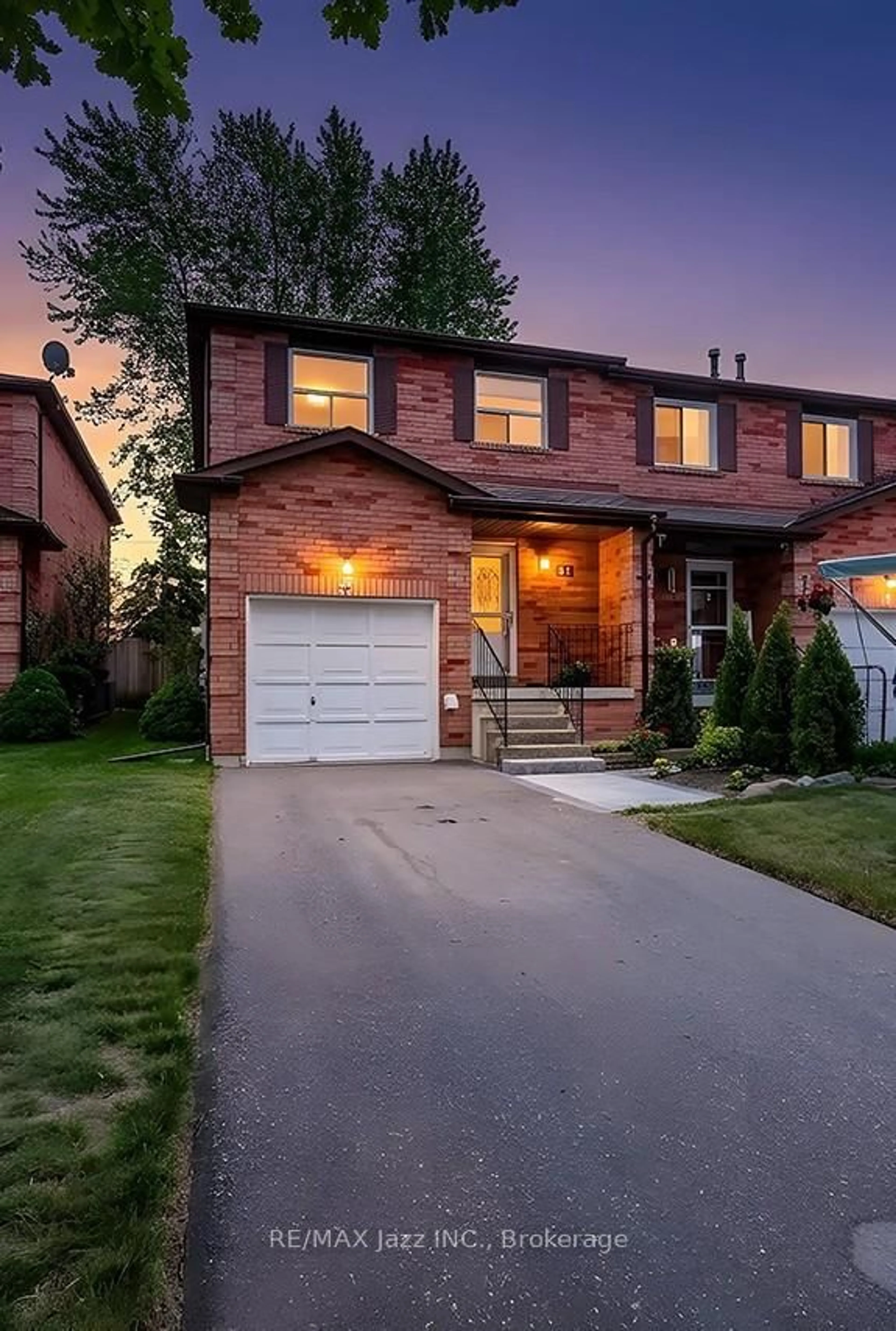 Home with brick exterior material, street for 11 Chance Crt, Clarington Ontario L1C 4S4