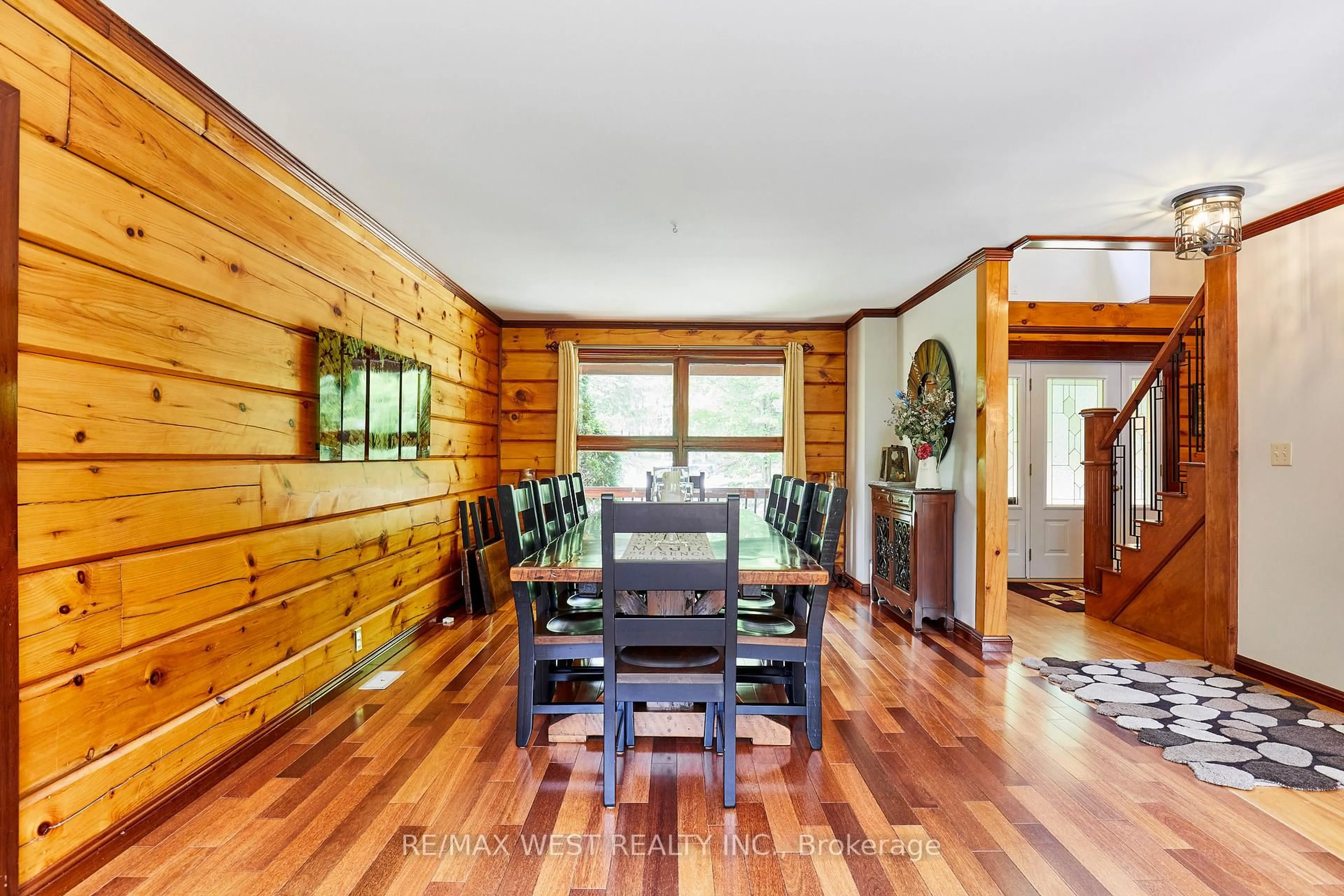 Dining room, wood/laminate floor for 9 Sumac Crt, Clarington Ontario L0B 1B0