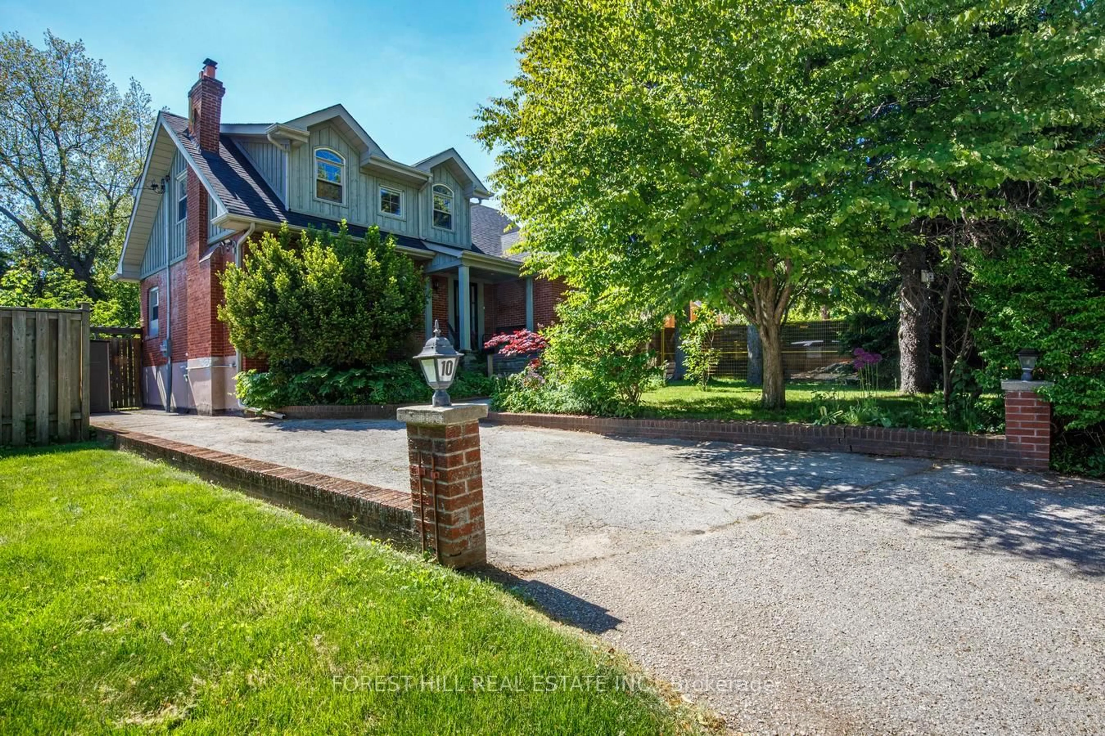 Home with brick exterior material, street for 10 Highcliff Cres, Toronto Ontario M1M 1A6