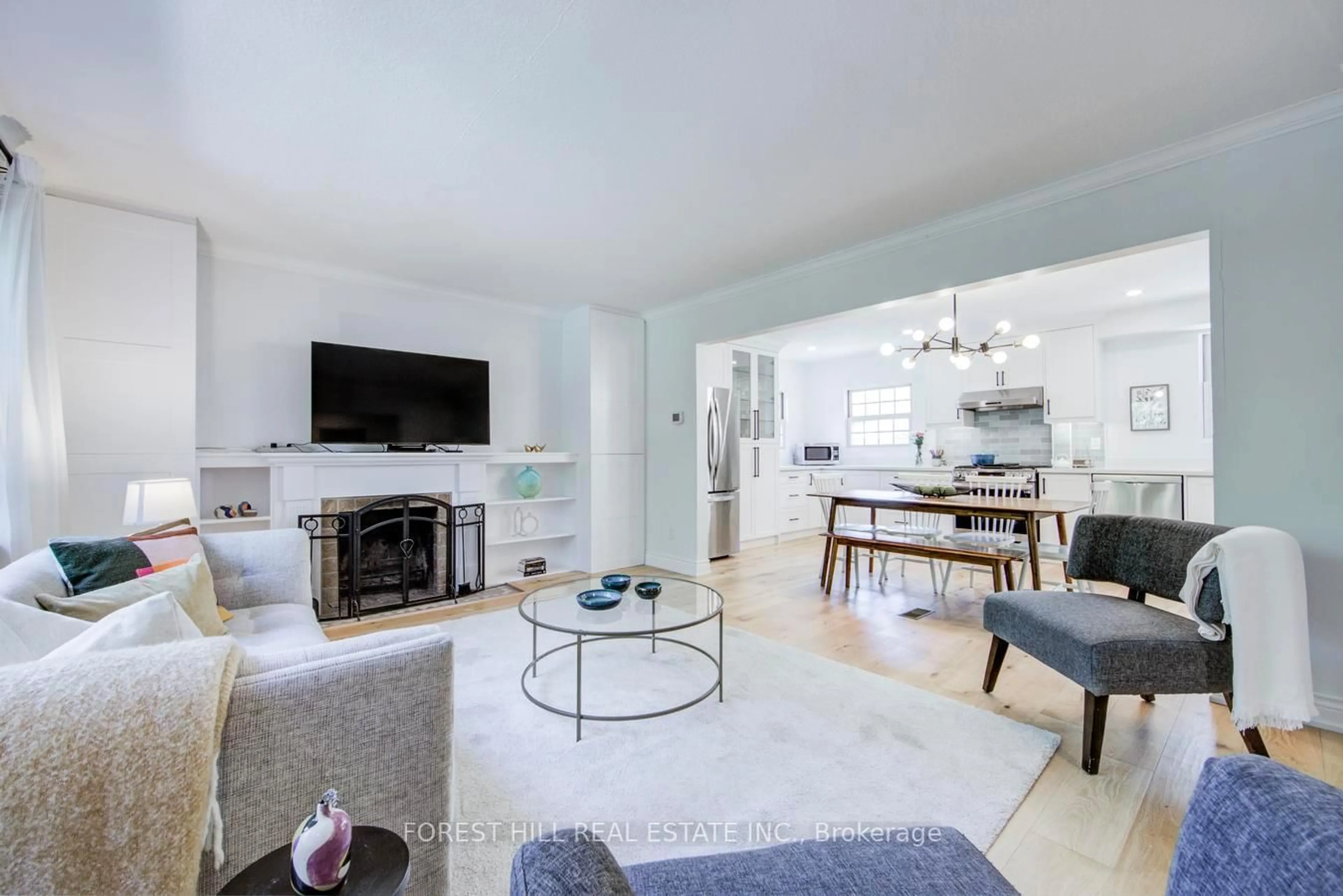 Living room with furniture, unknown for 10 Highcliff Cres, Toronto Ontario M1M 1A6