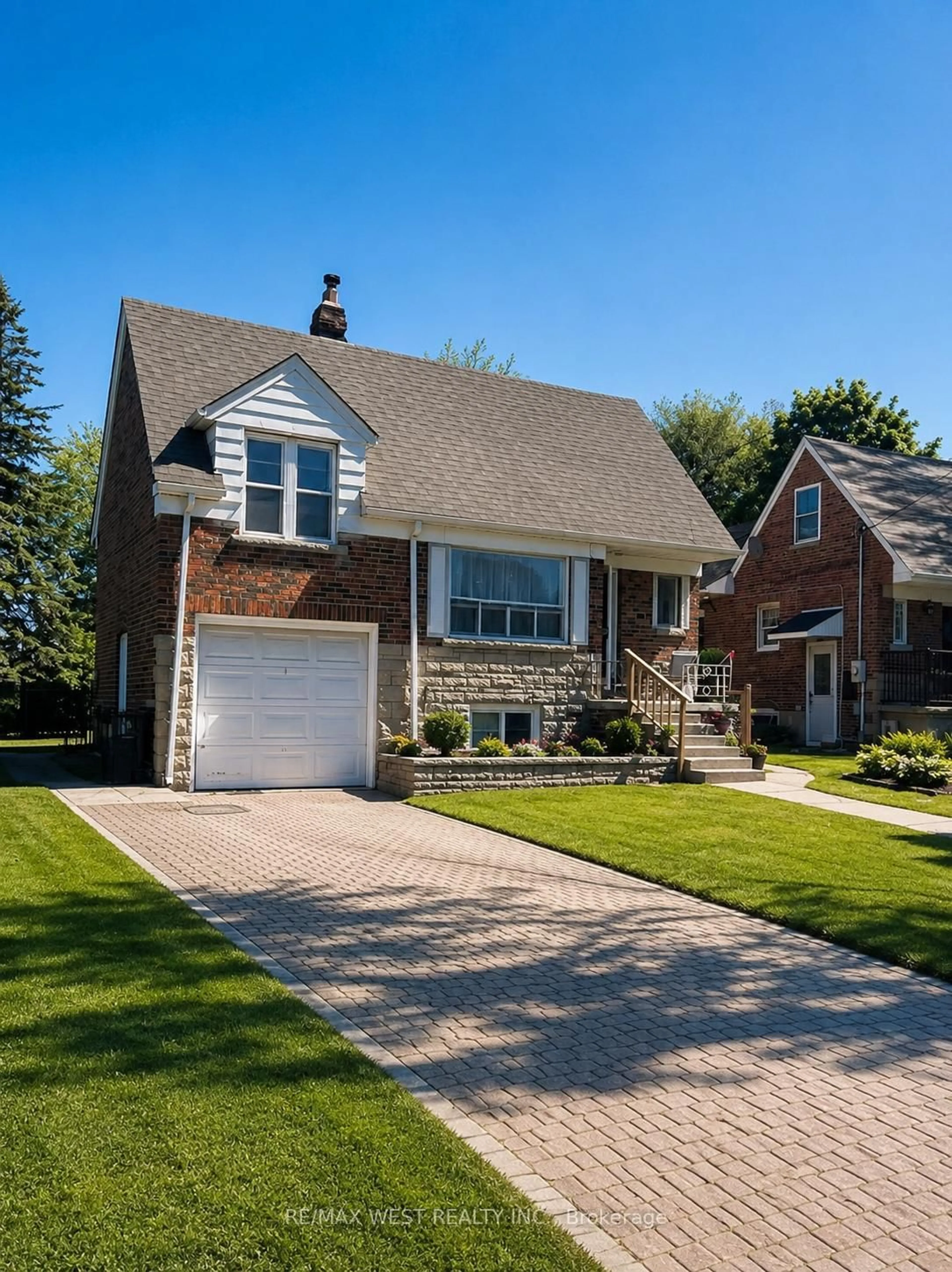 Home with brick exterior material, street for 26 Parkland Rd, Toronto Ontario M1N 1Y8