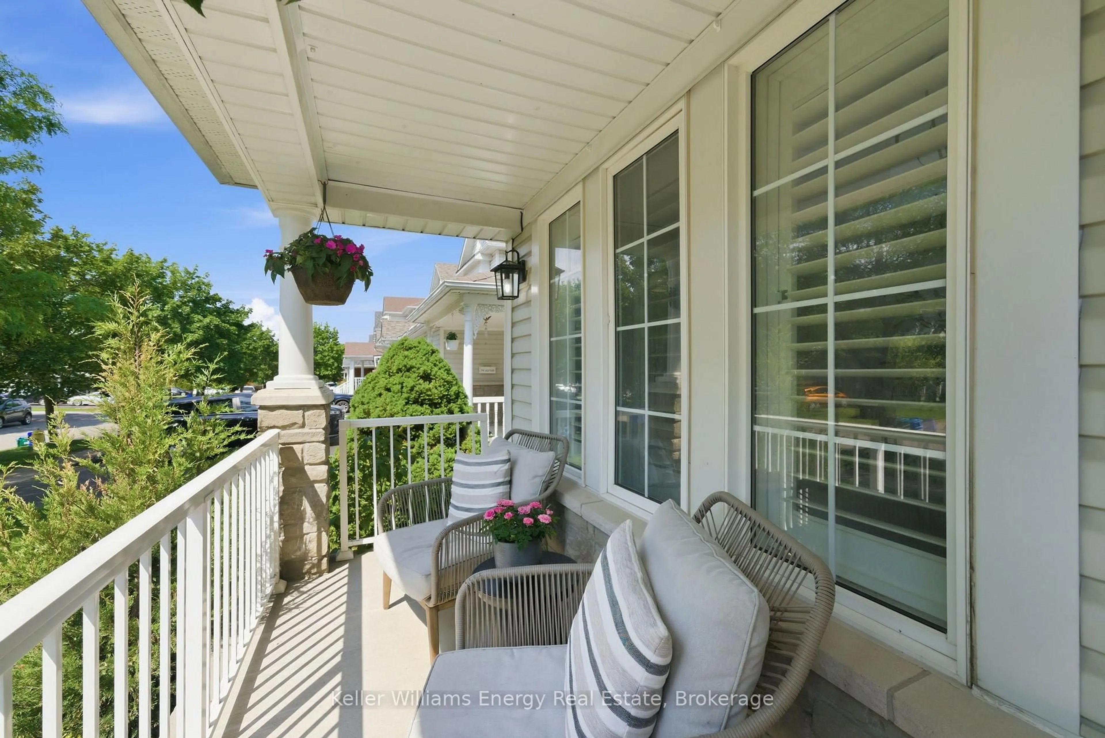 Patio, water/lake/river/ocean view for 47 Melody Dr, Whitby Ontario L1M 1K6
