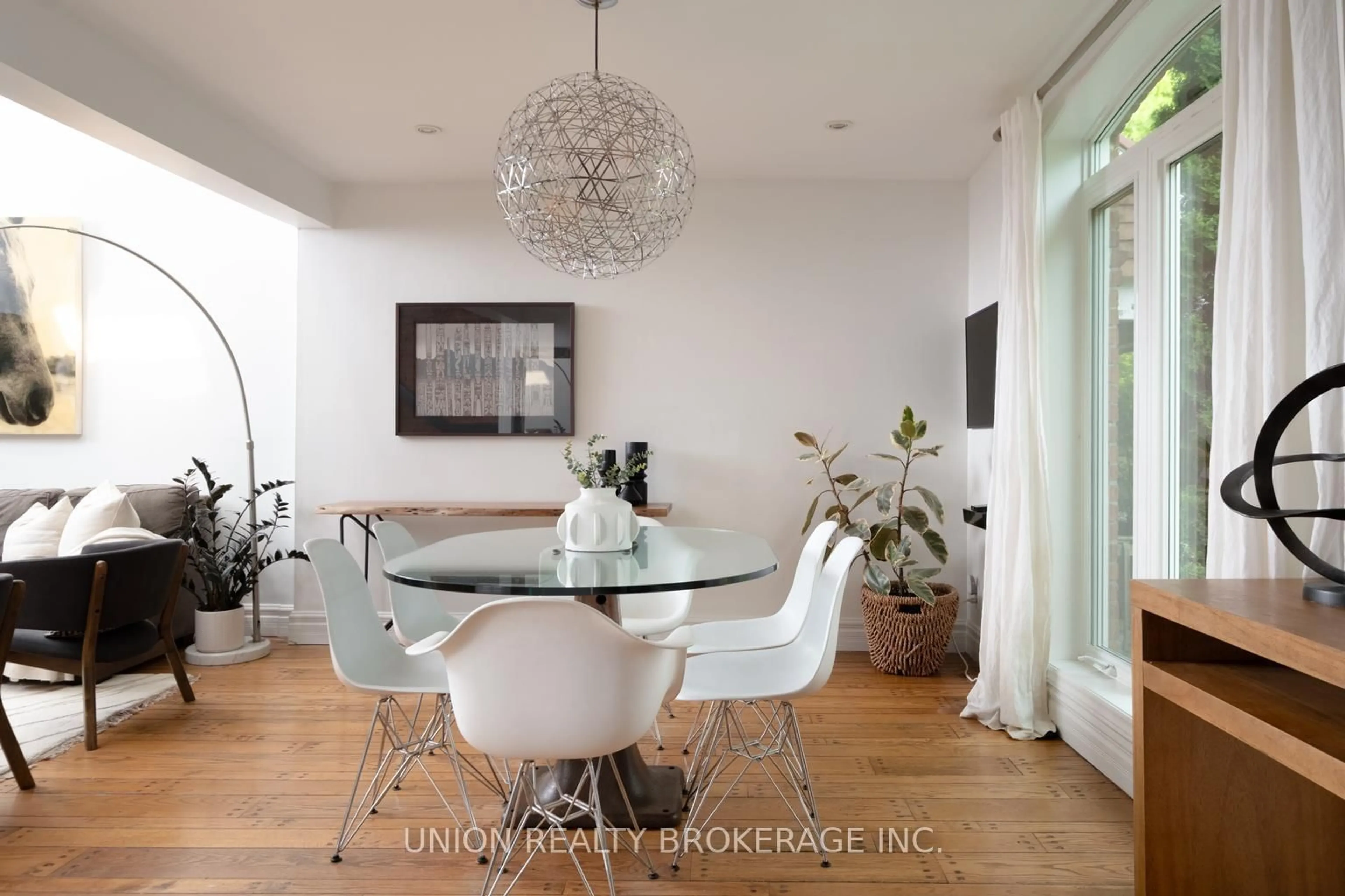 Dining room, unknown for 189 Chatham Ave, Toronto Ontario M4J 1K8