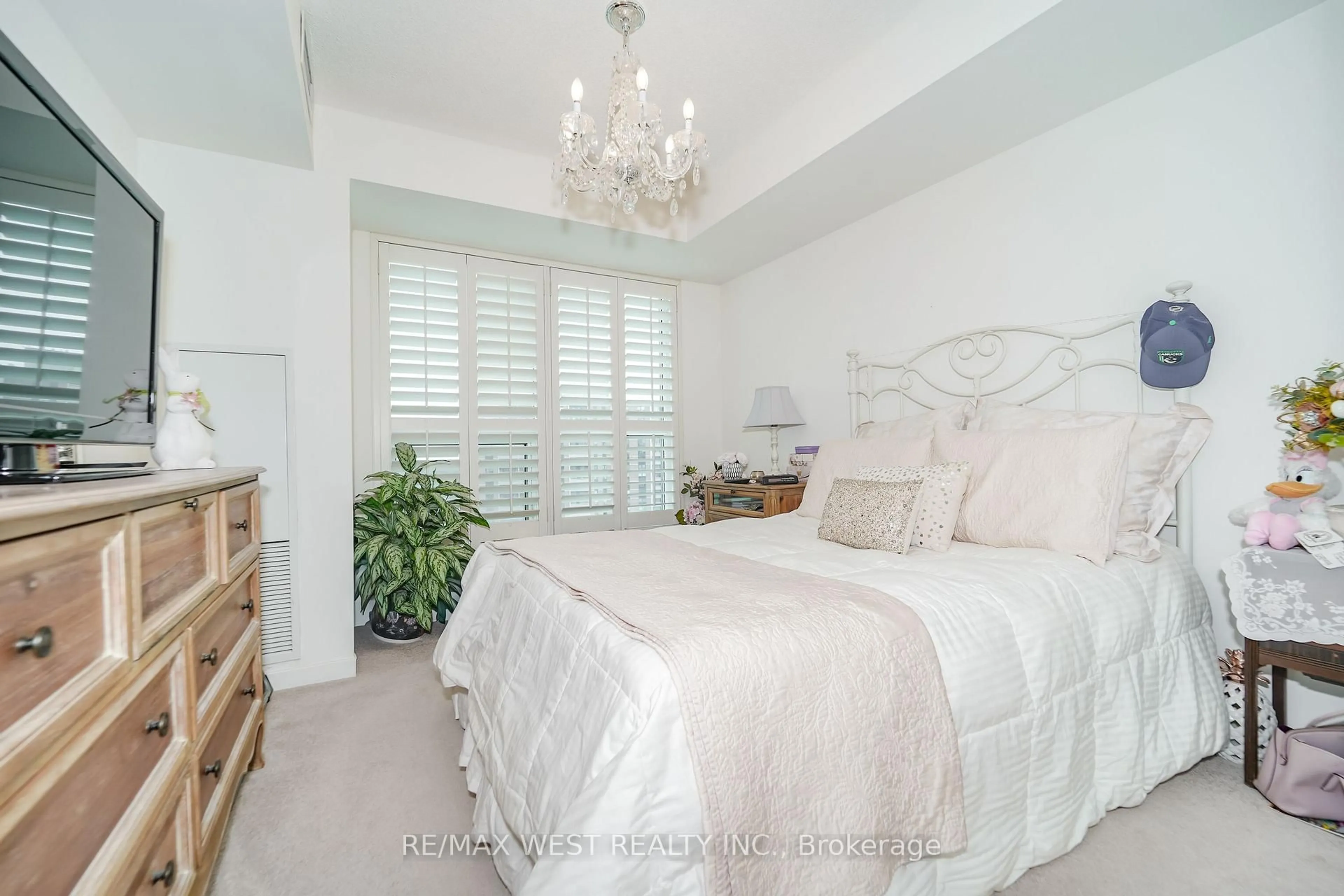 Bedroom with bed, unknown for 1235 Bayly St #1116, Pickering Ontario L1W 1L7