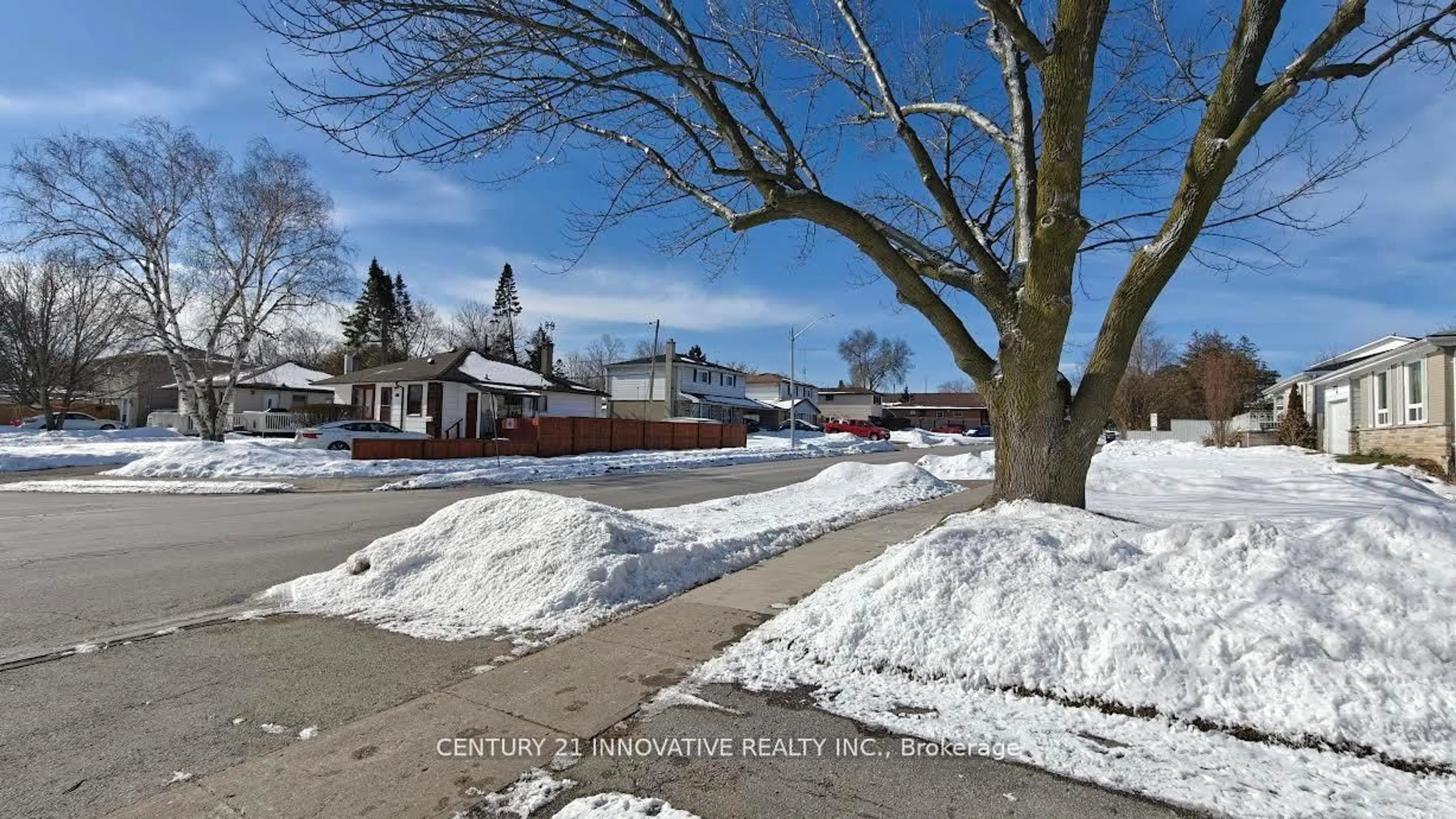 Unknown for 748 Krosno Blvd, Pickering Ontario L1W 1G3