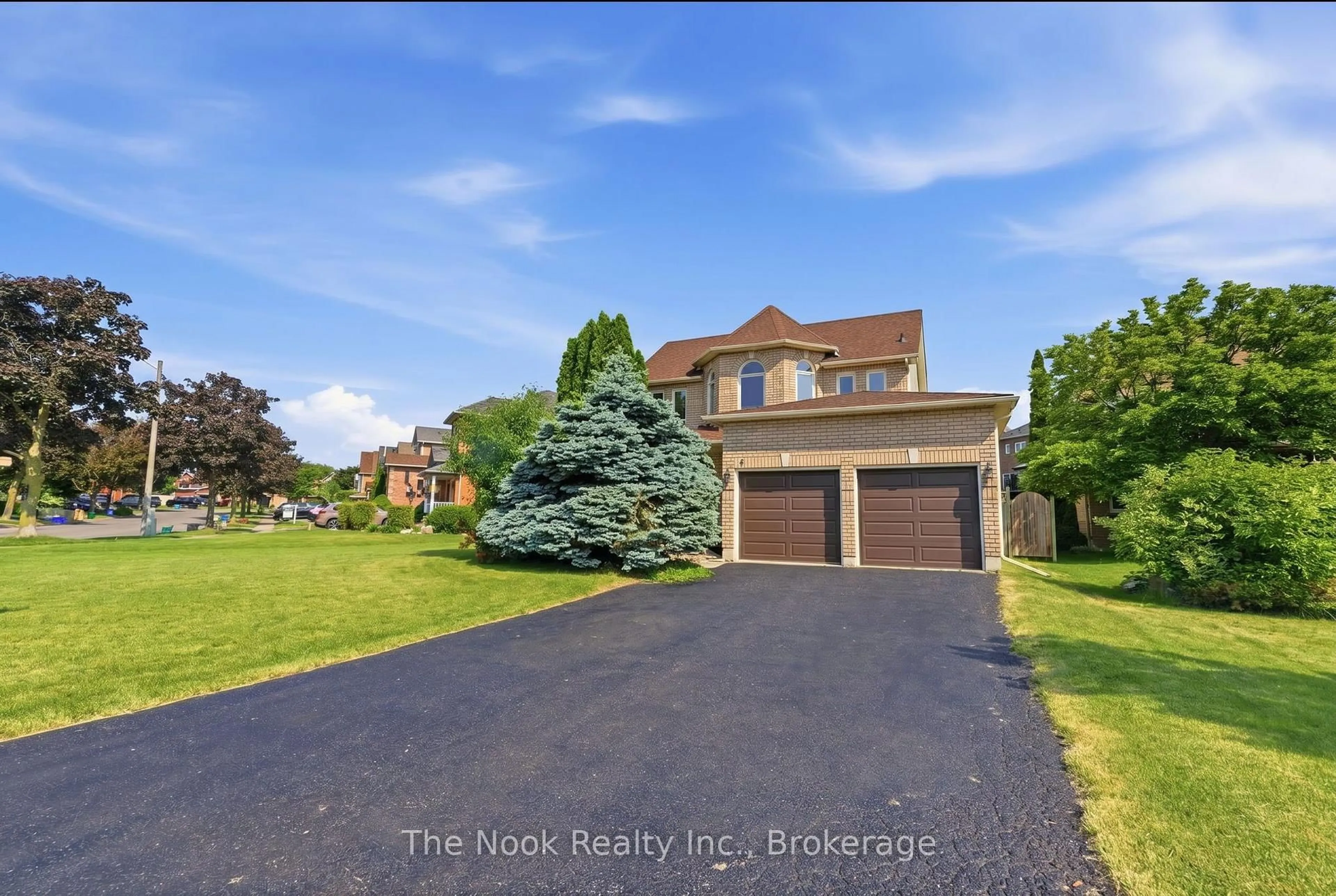 A pic from outside/outdoor area/front of a property/back of a property/a pic from drone, street for 2 IRELAND St, Clarington Ontario L1C 4T9