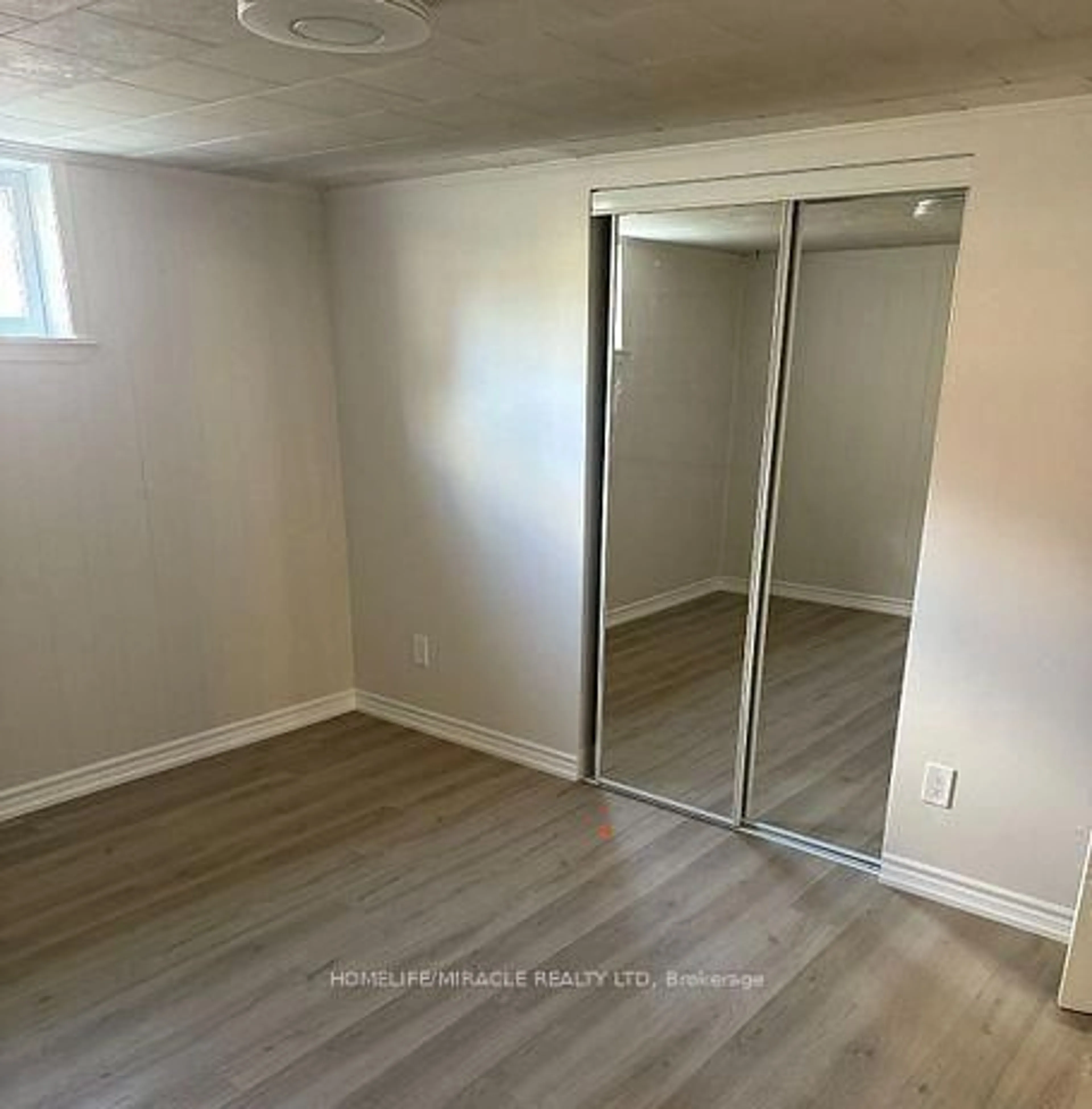 A pic of a room for 757 Phillip Murray Ave, Oshawa Ontario L1J 1J2