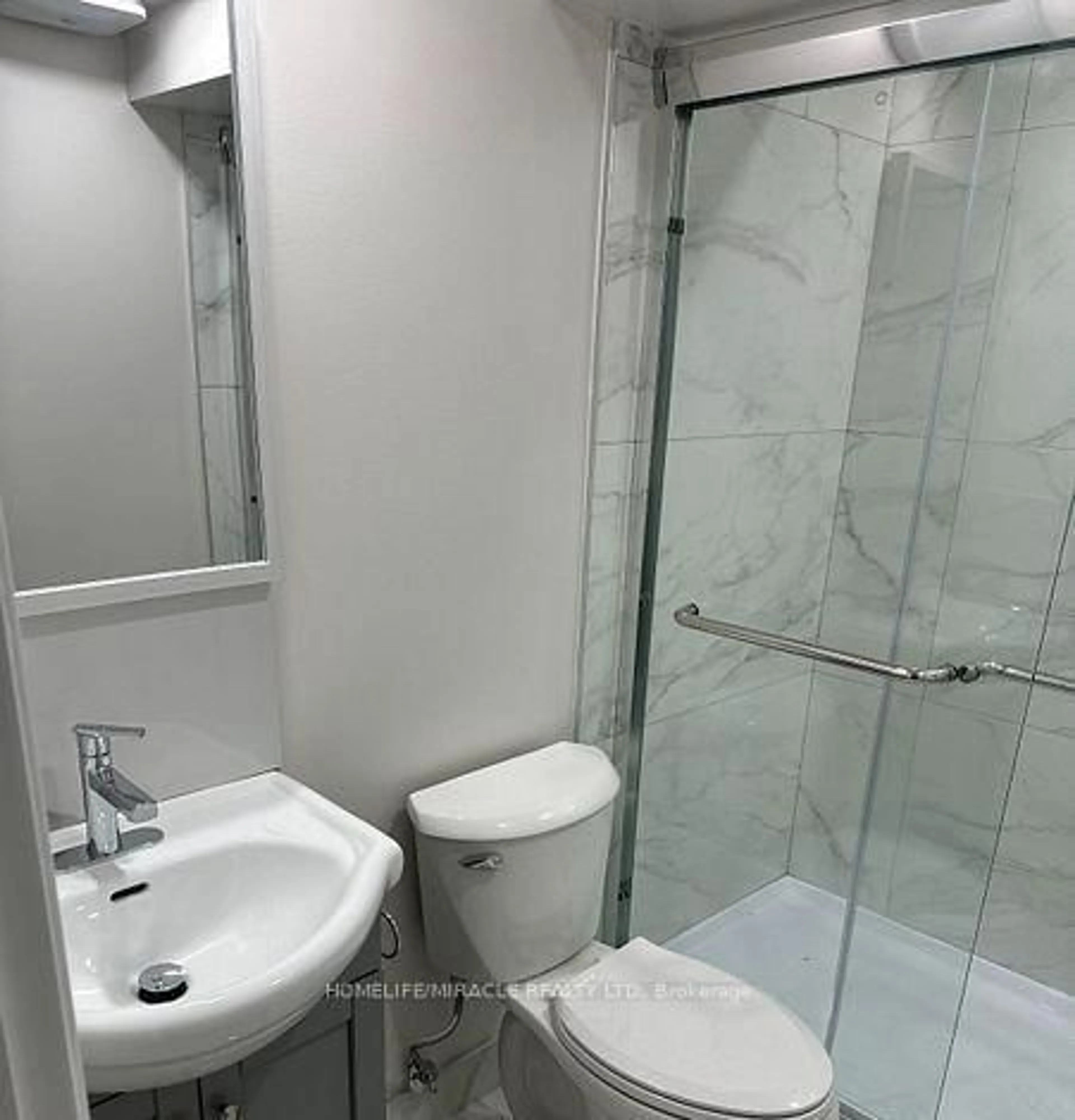 Standard bathroom, unknown for 757 Phillip Murray Ave, Oshawa Ontario L1J 1J2