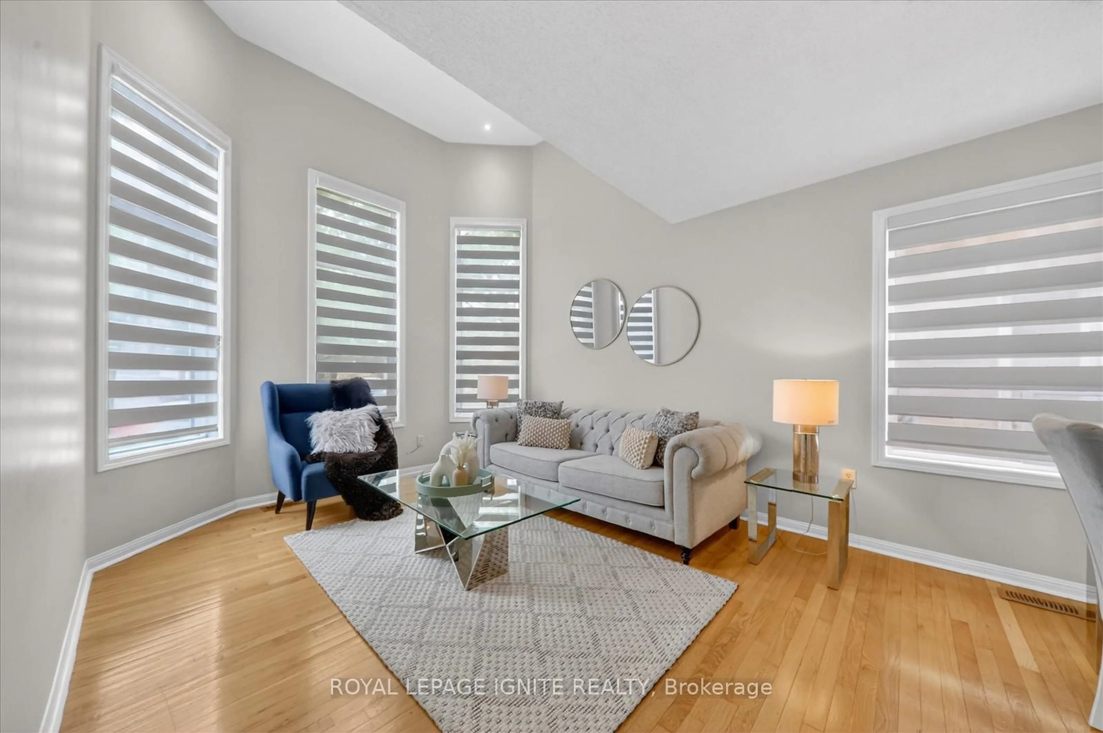 Living room with furniture, unknown for 50 Panda Sq, Toronto Ontario M1B 6G5
