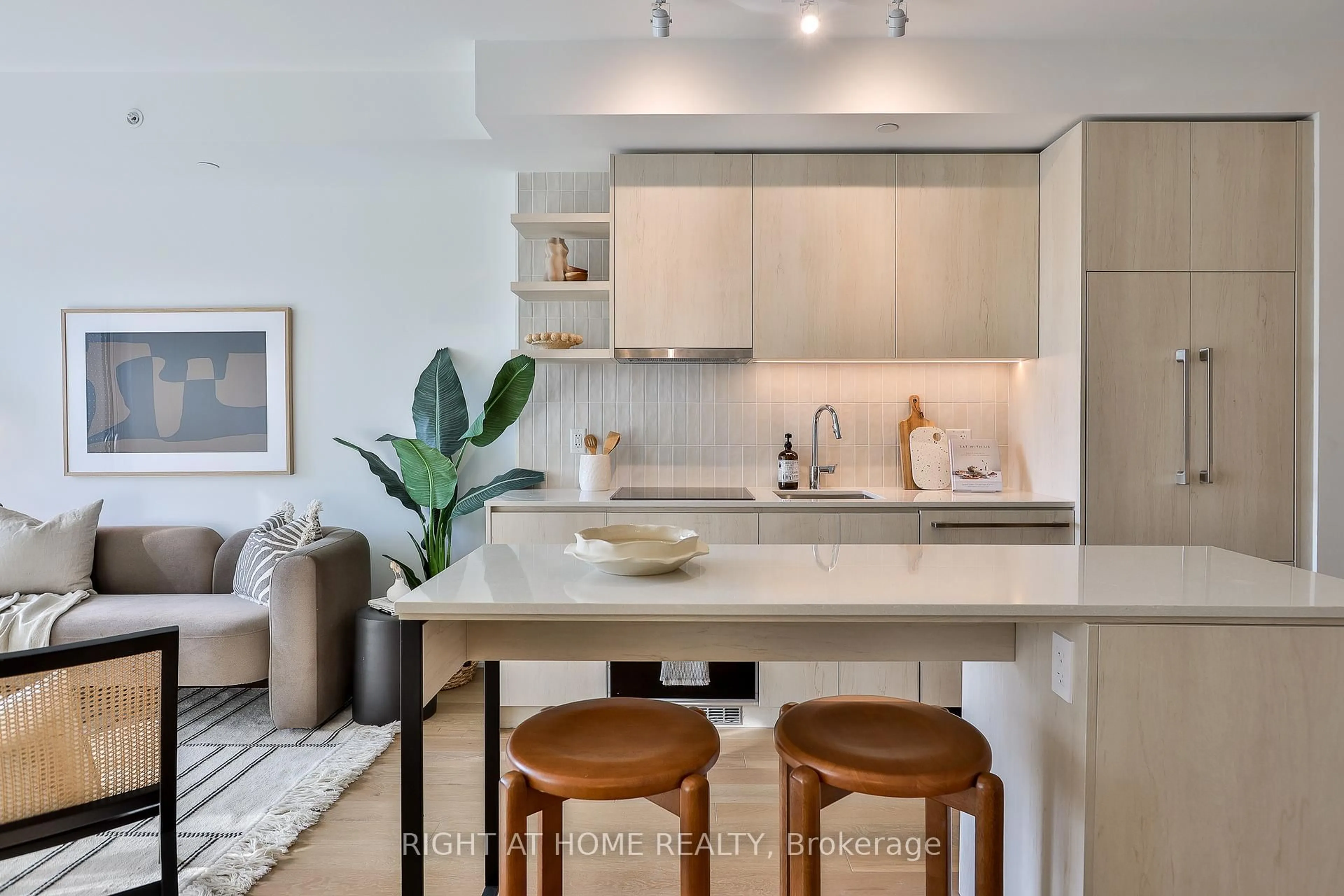 Open concept kitchen, unknown for 1161 Kingston Rd #205, Toronto Ontario M1N 1P2