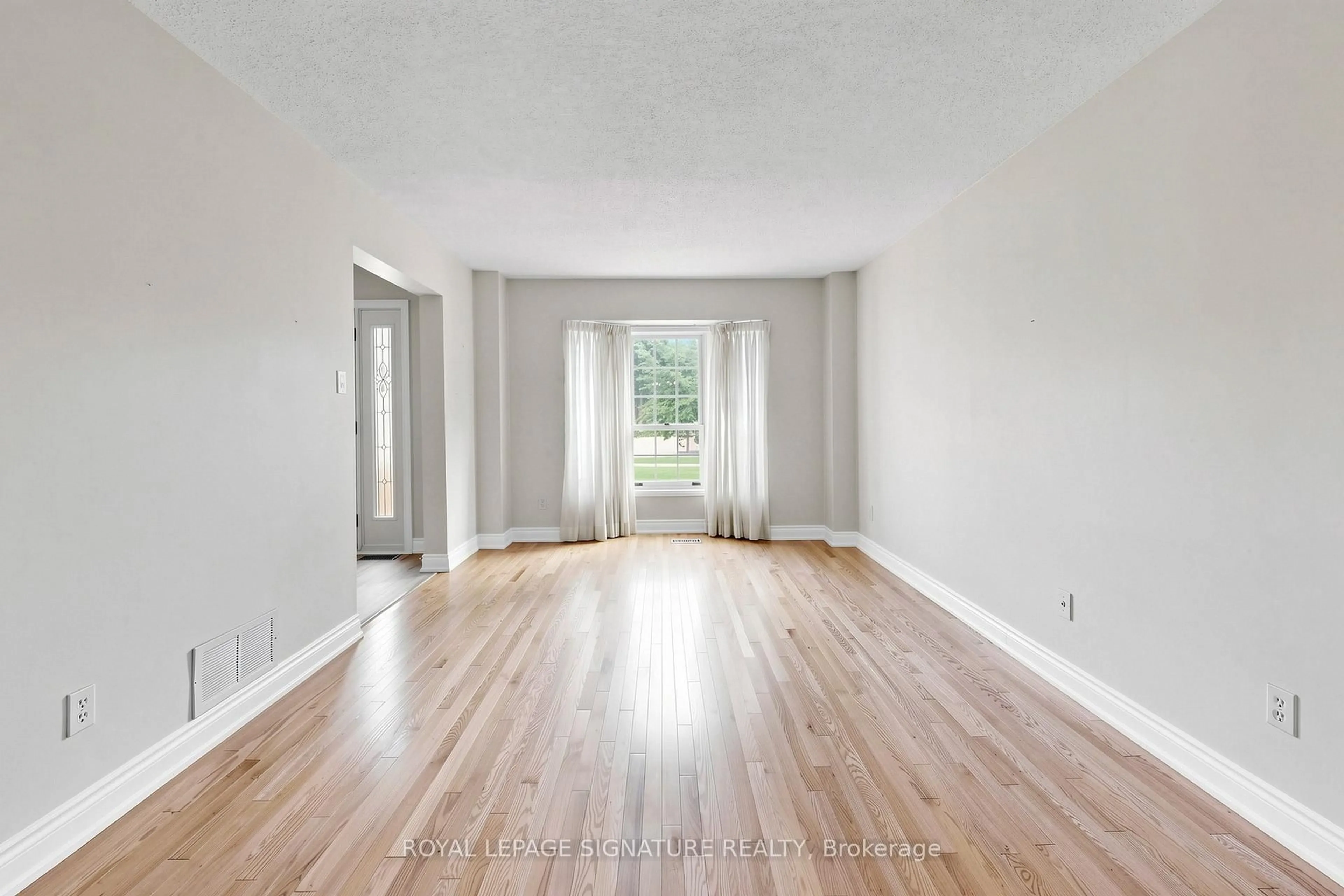 A pic of a room for 46 Gaslight Cres, Toronto Ontario M1C 3S8