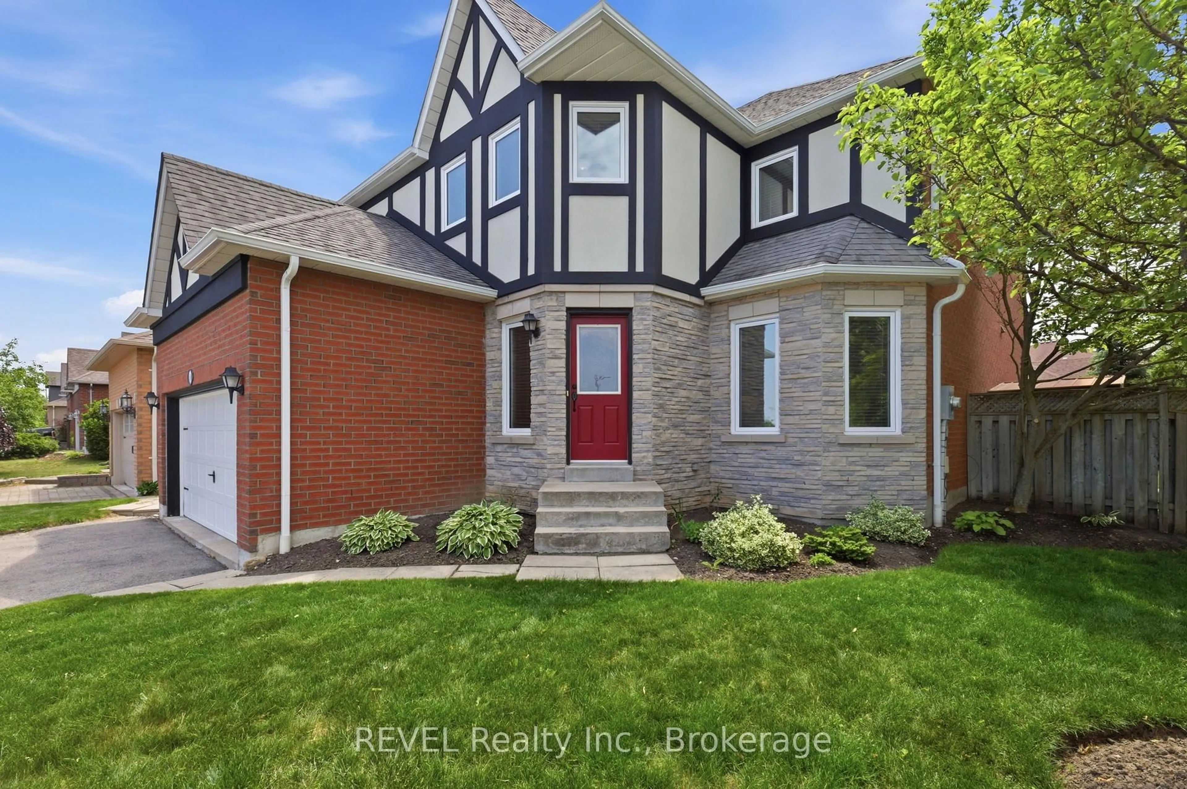 Home with brick exterior material, street for 150 Fallingbrook St, Whitby Ontario L1R 2G2