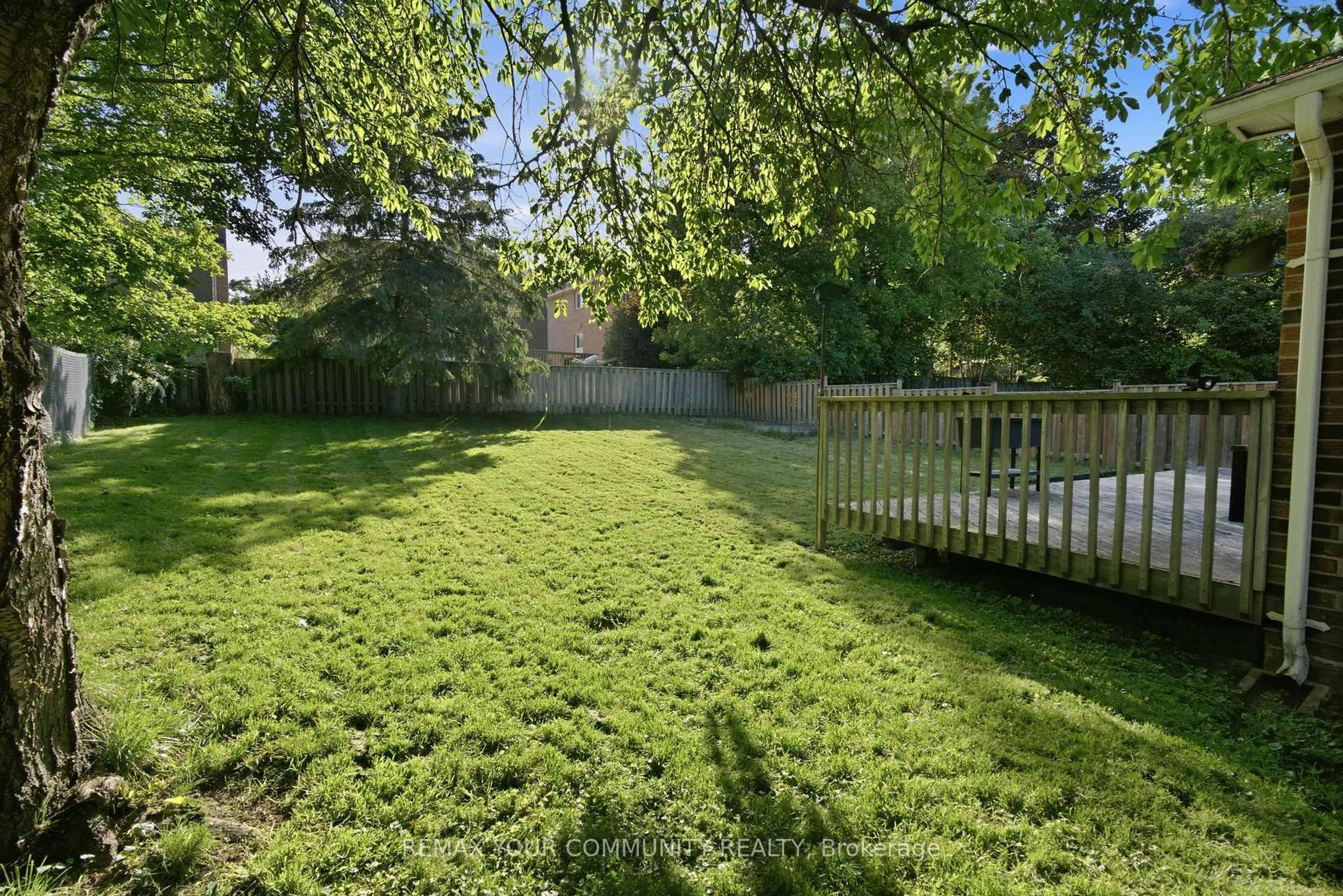 A pic from outside/outdoor area/front of a property/back of a property/a pic from drone, forest/trees view for 1027 Benton Cres, Pickering Ontario L1X 1M8
