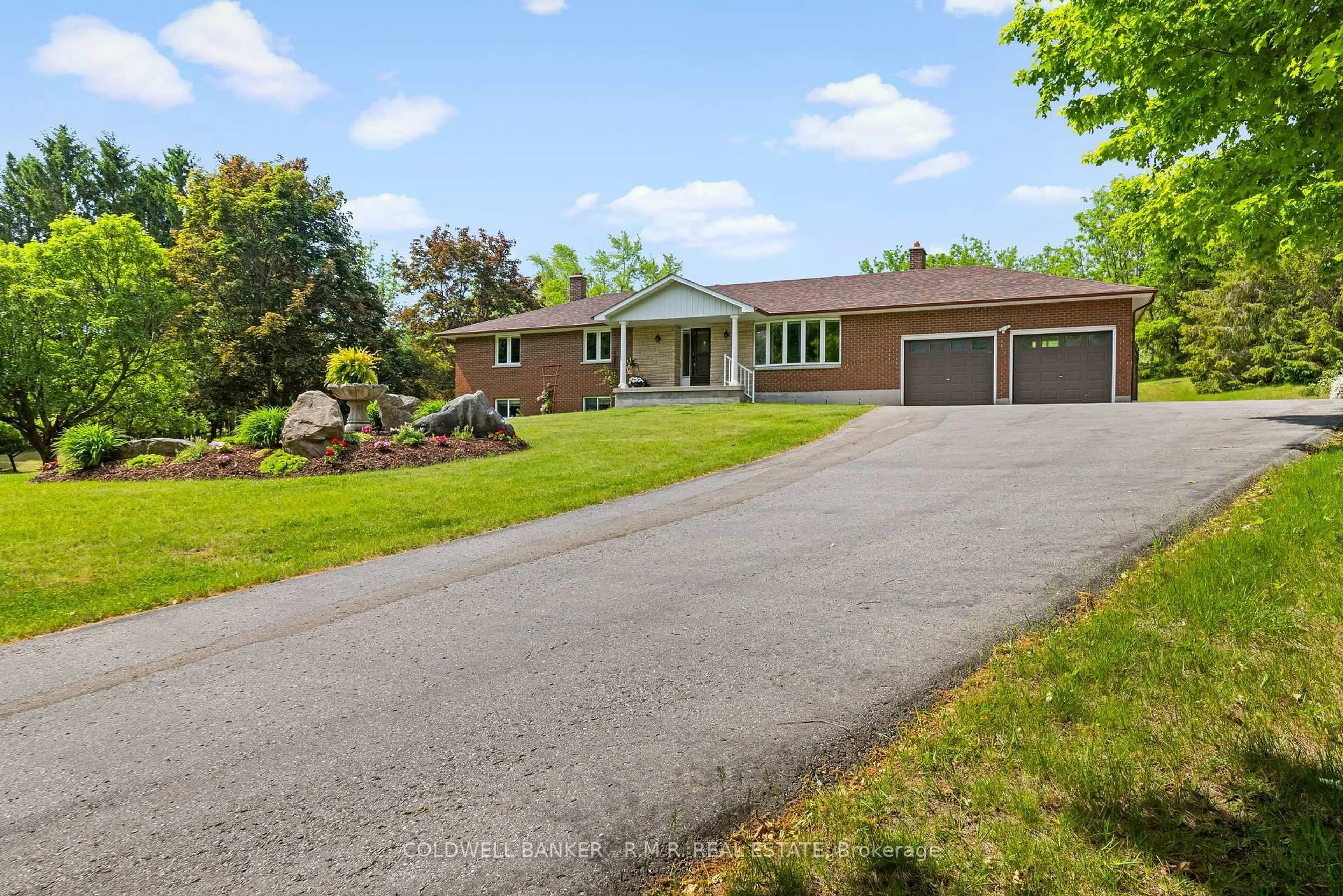 A pic from outside/outdoor area/front of a property/back of a property/a pic from drone, street for 8754 Langstaff Rd, Clarington Ontario L0A 1E0