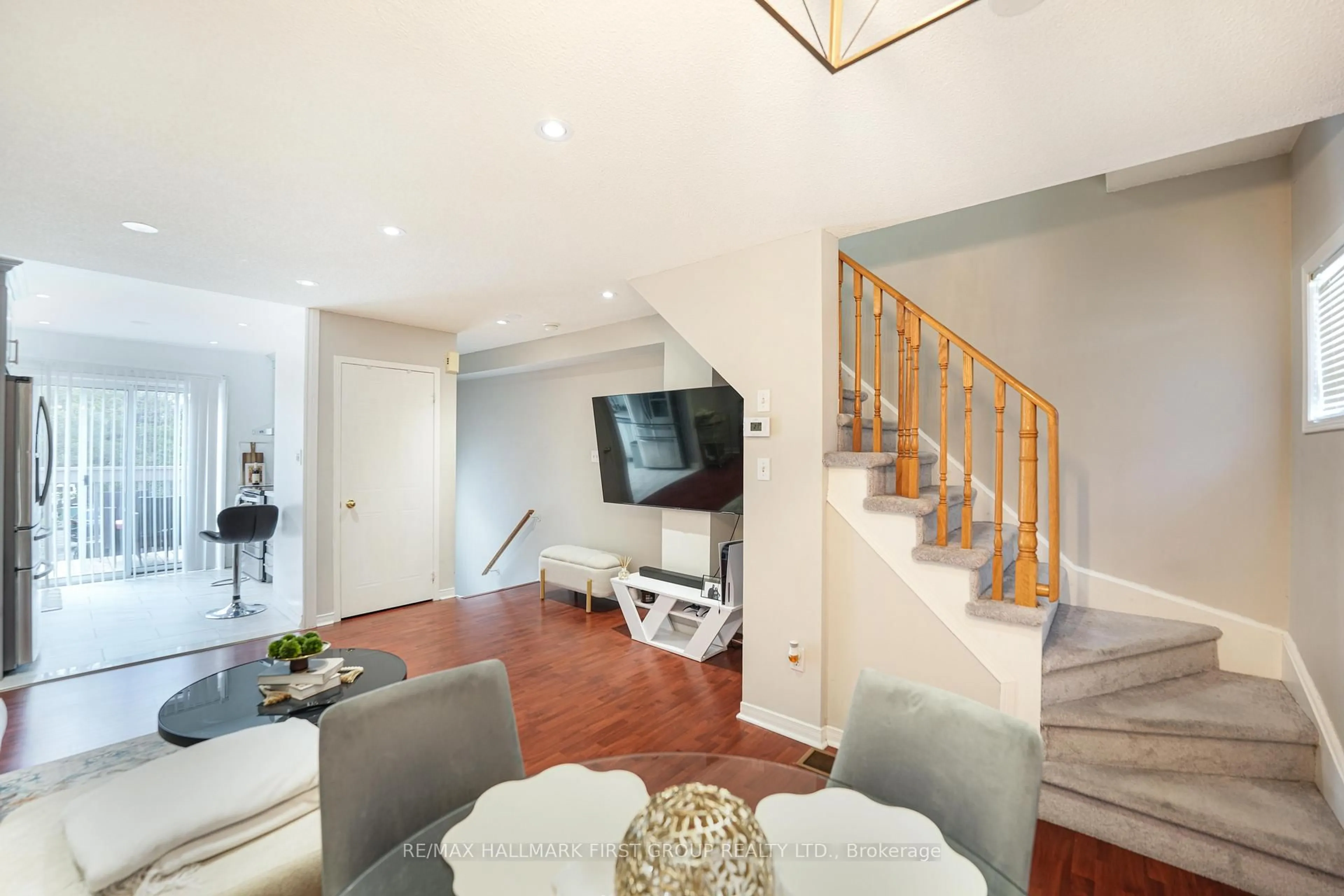 Unknown for 1865 Kingston Rd #60, Pickering Ontario L1V 7B5