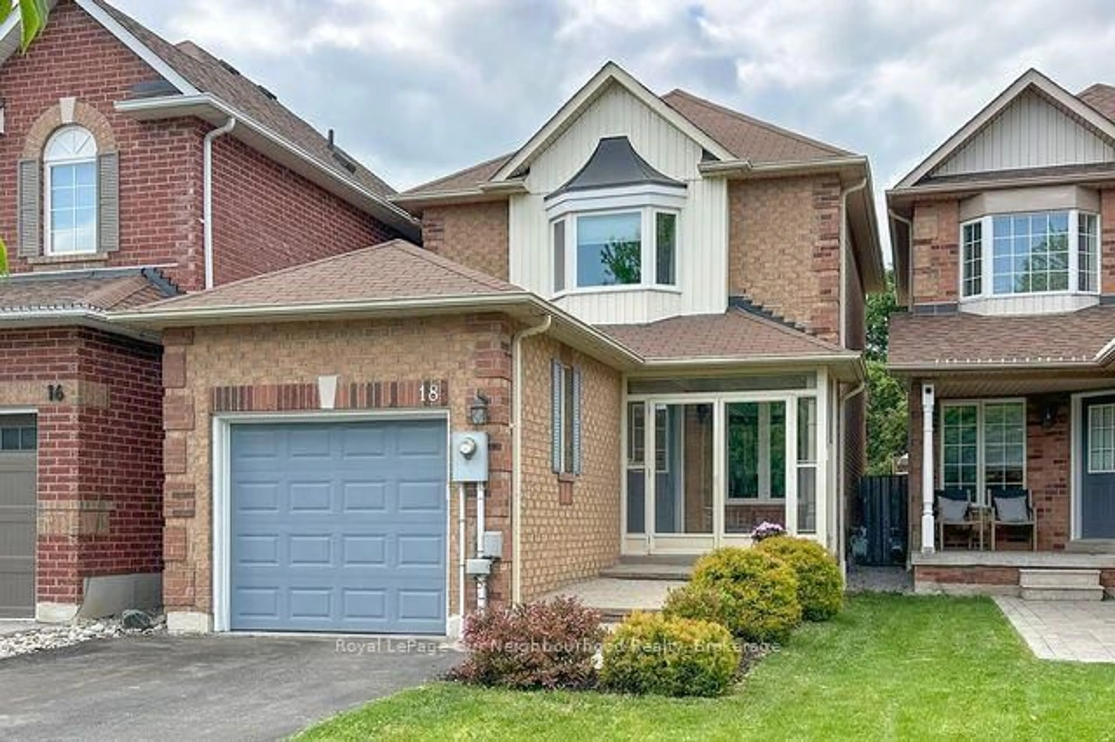 Home with brick exterior material, street for 18 Threadgold Crt, Whitby Ontario L1P 1L9
