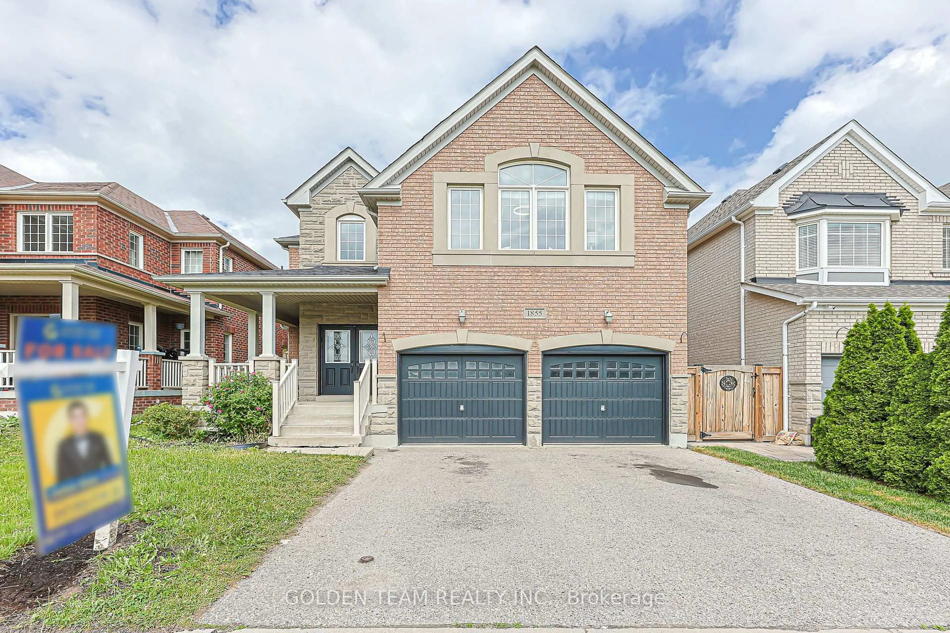 Home with brick exterior material, street for 1855 Grandview St, Oshawa Ontario L1K 0J4