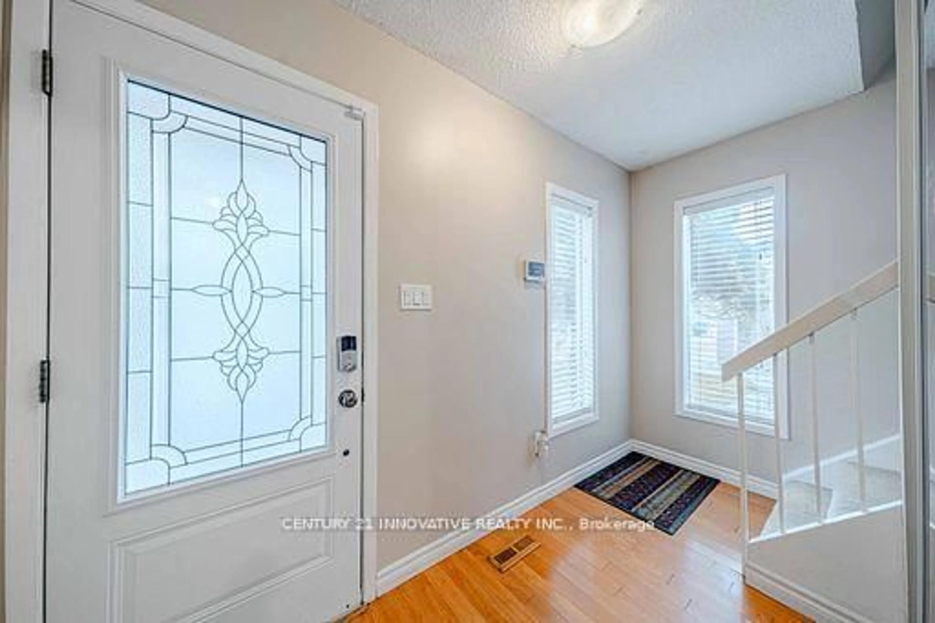 Indoor entryway for 1764 Listowell Cres, Pickering Ontario L1V 2Y3