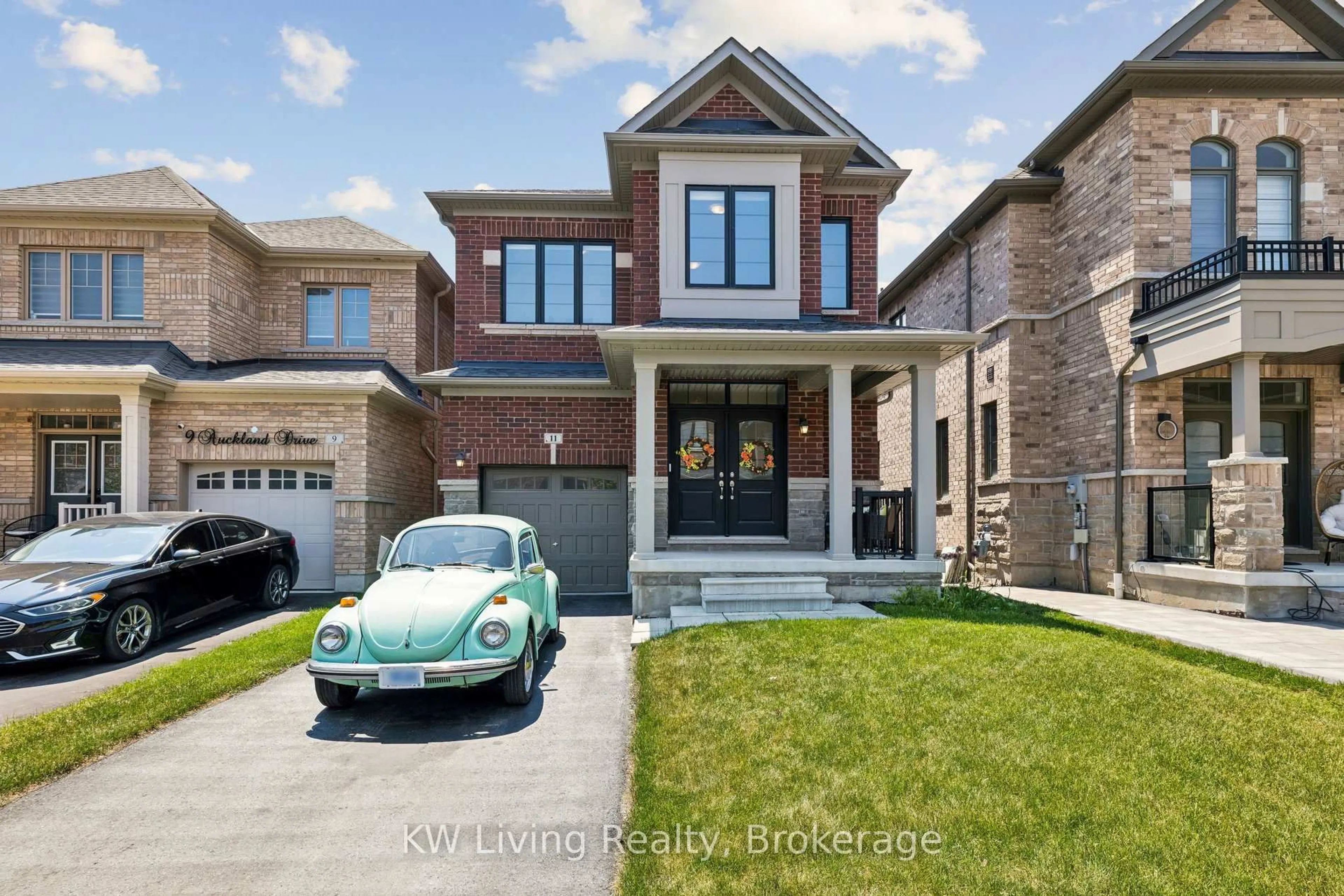 Home with brick exterior material, street for 11 Auckland Dr, Whitby Ontario L1P 0H4