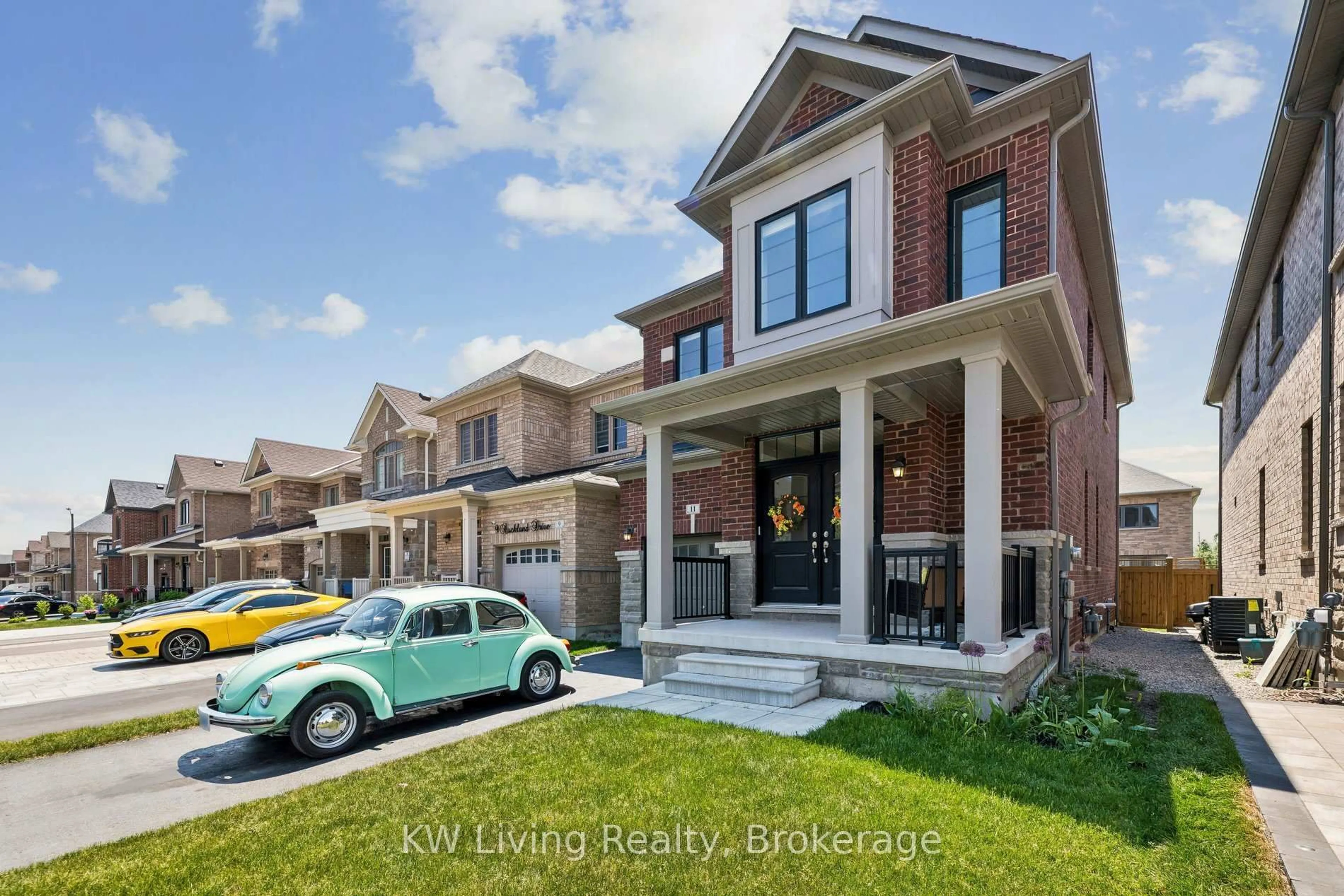 Home with brick exterior material, street for 11 Auckland Dr, Whitby Ontario L1P 0H4