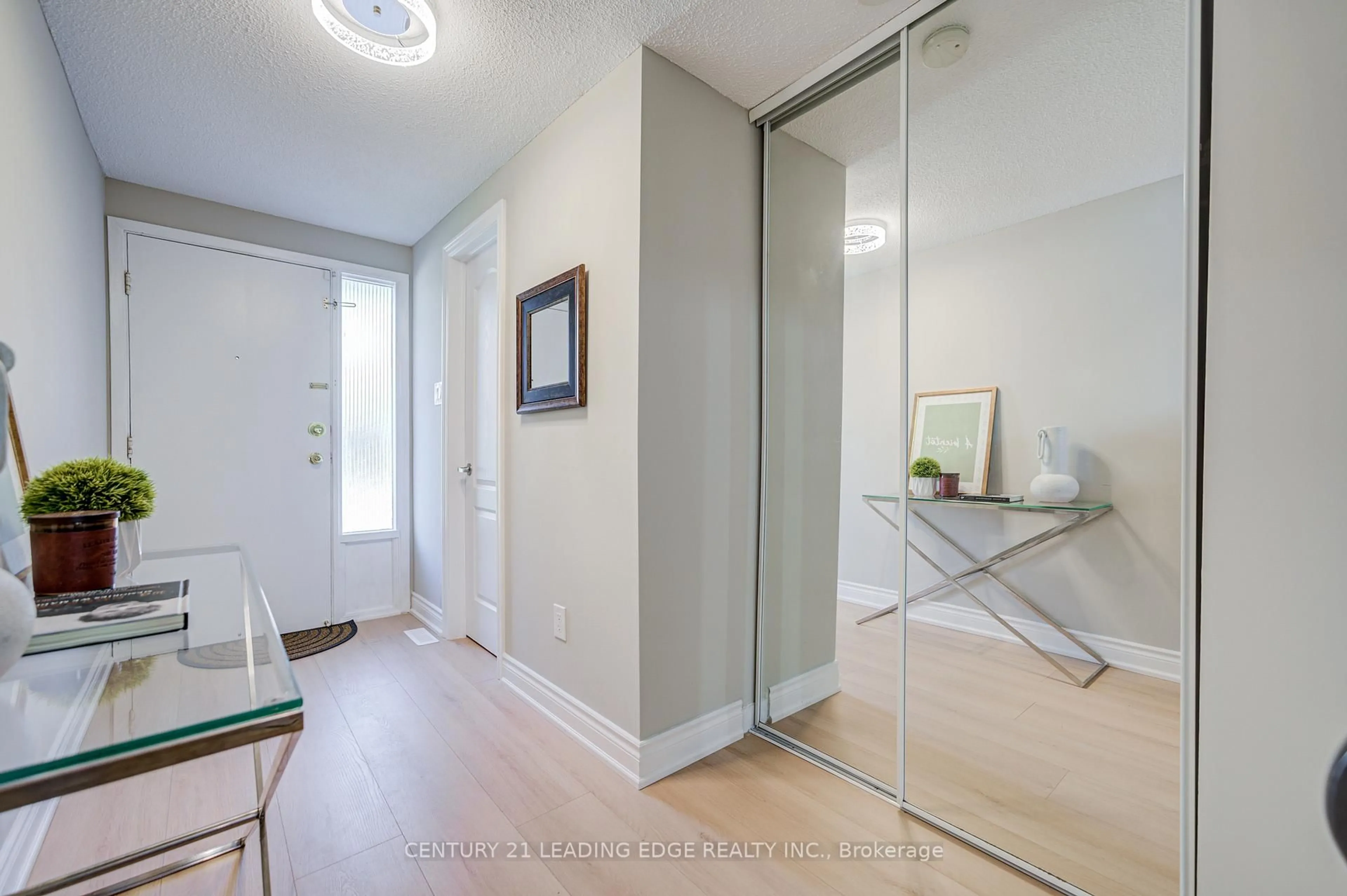 Indoor entryway for 331 Trudelle St #54, Toronto Ontario M1J 3J9