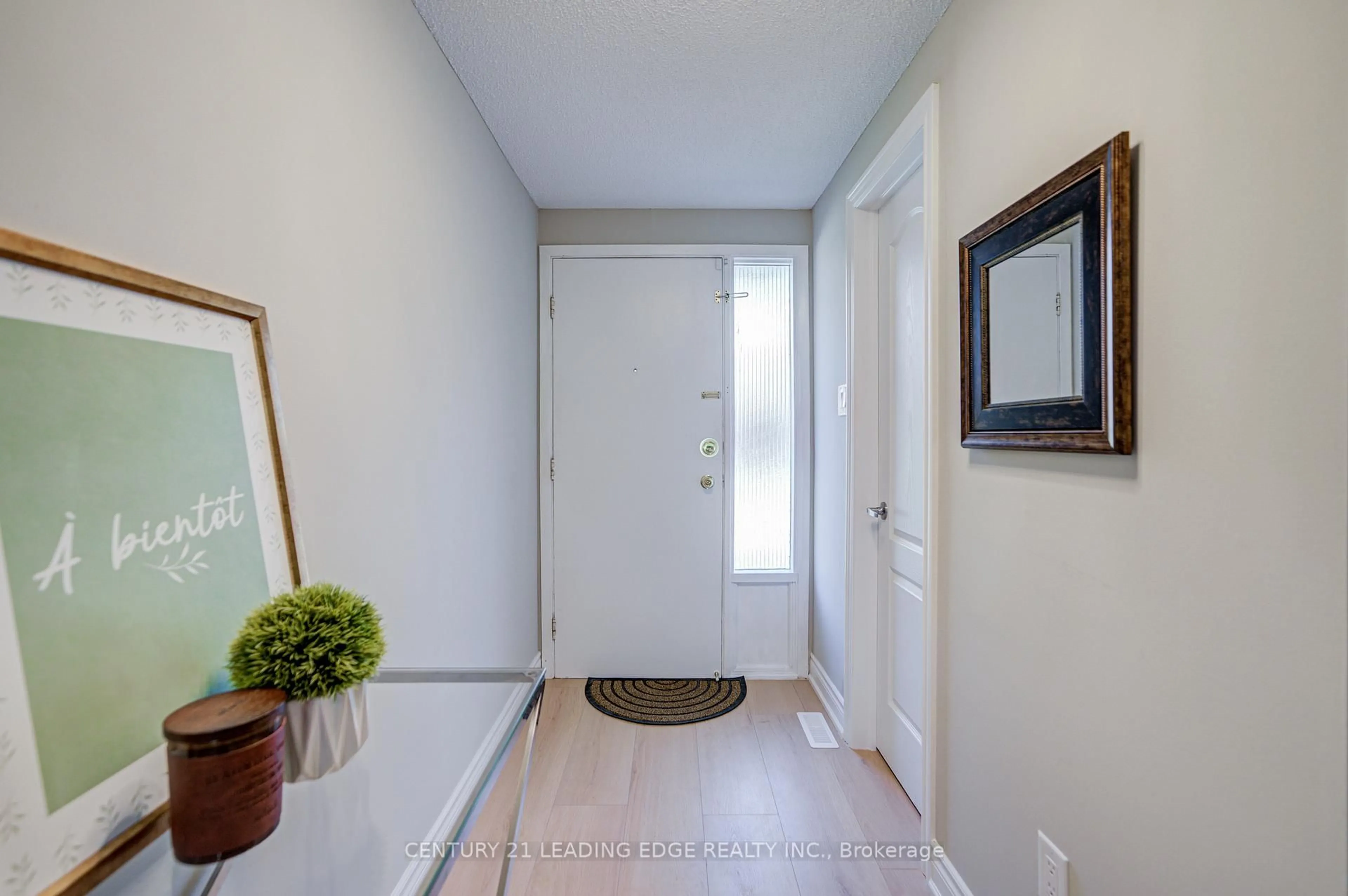 Indoor entryway for 331 Trudelle St #54, Toronto Ontario M1J 3J9