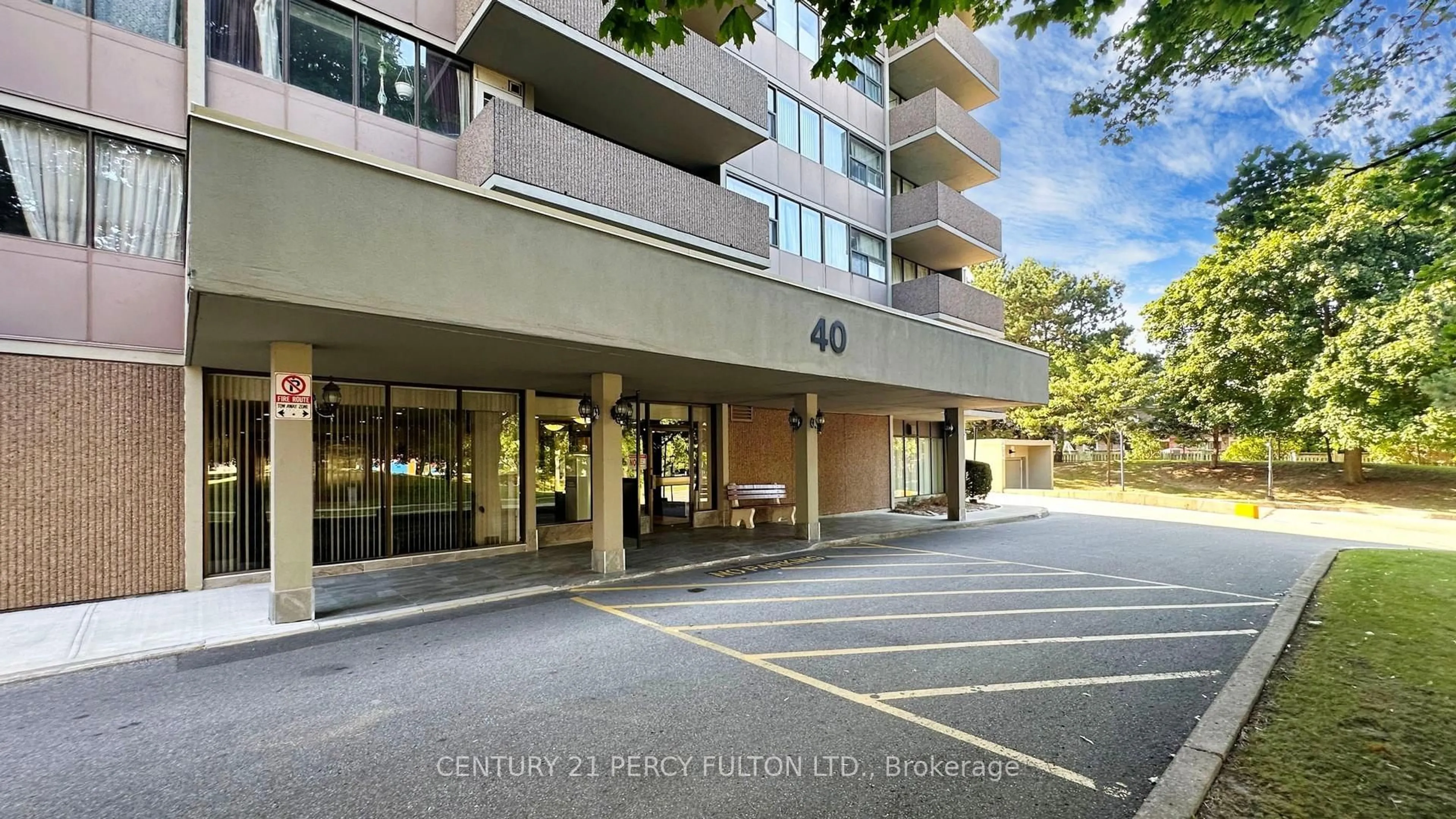 Indoor foyer for 40 Bay Mills Blvd #PH103, Toronto Ontario M1T 3P4