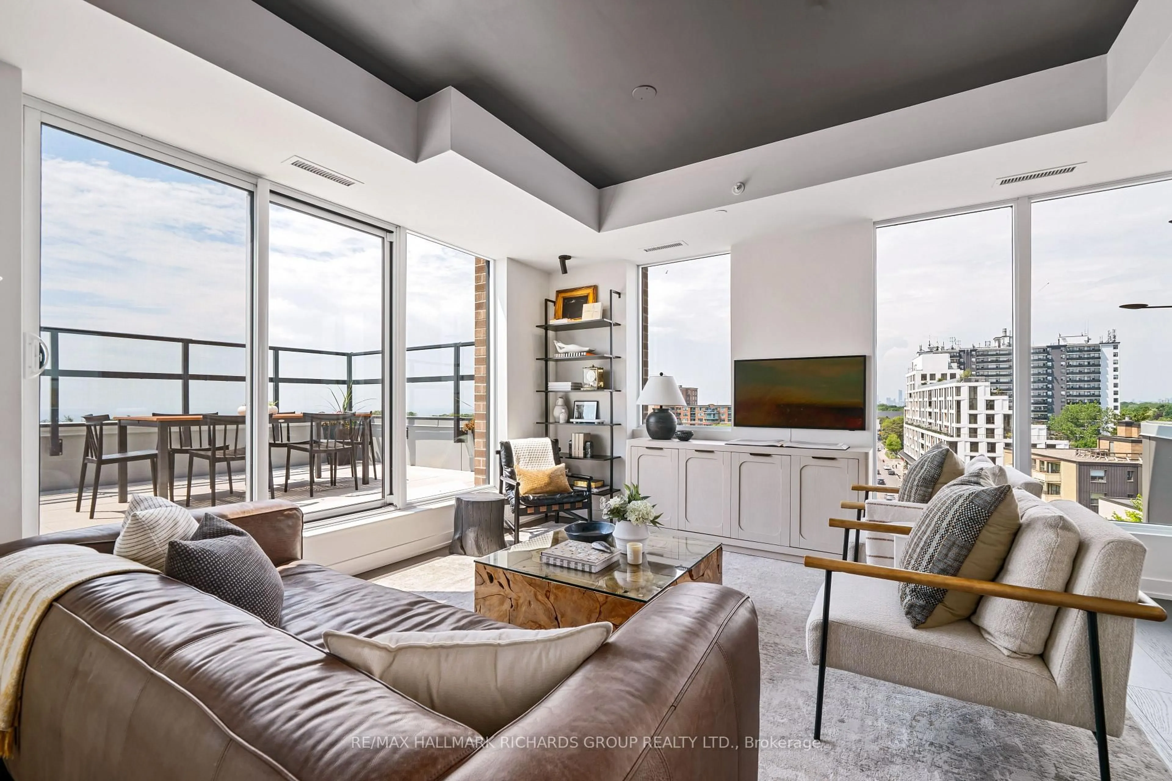 Living room with furniture, unknown for 1161 Kingston Rd #PH701, Toronto Ontario M1N 1P2