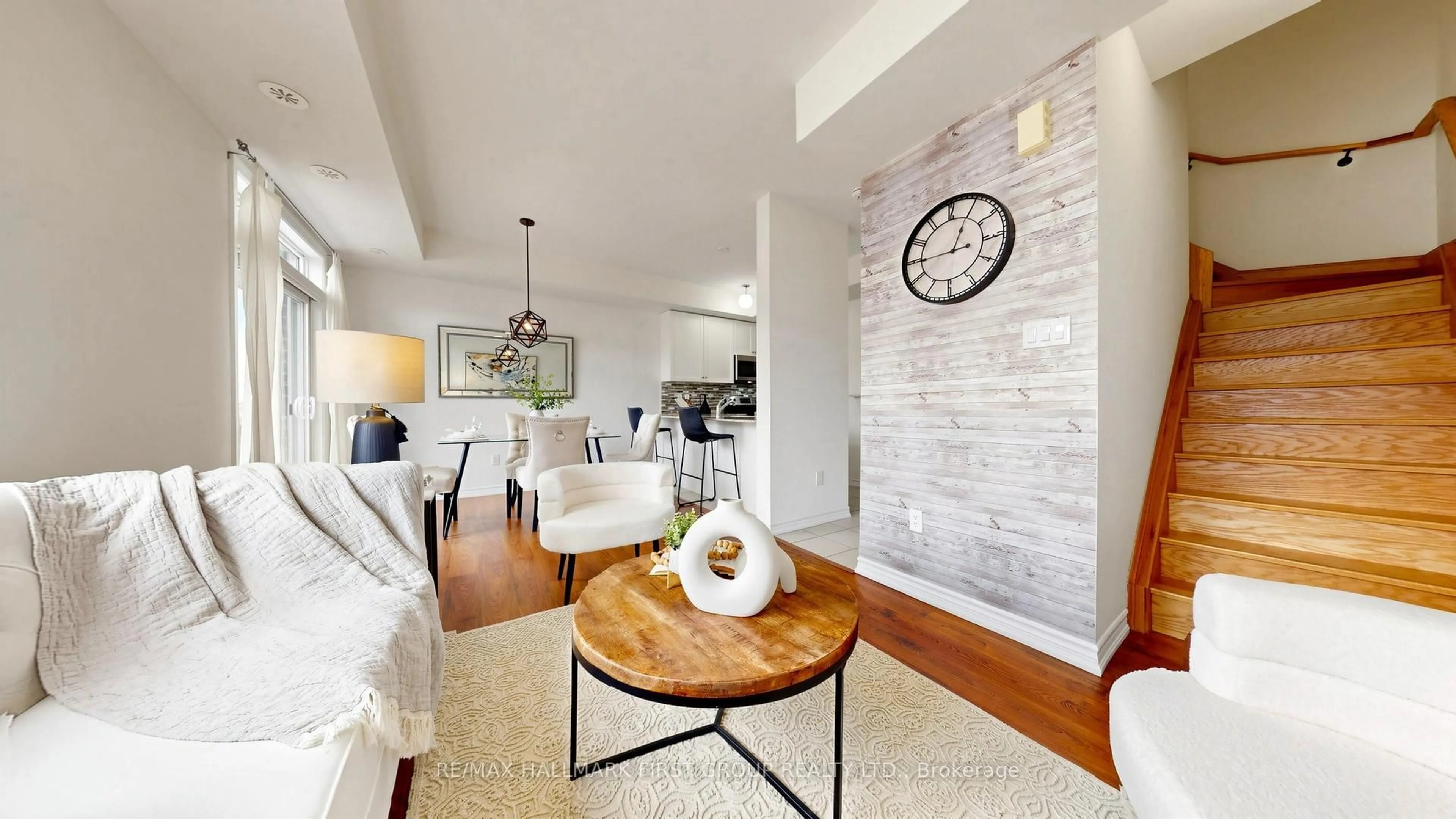Living room with furniture, ceramic/tile floor for 2592 William Jackson Dr #90, Pickering Ontario L1X 0E5