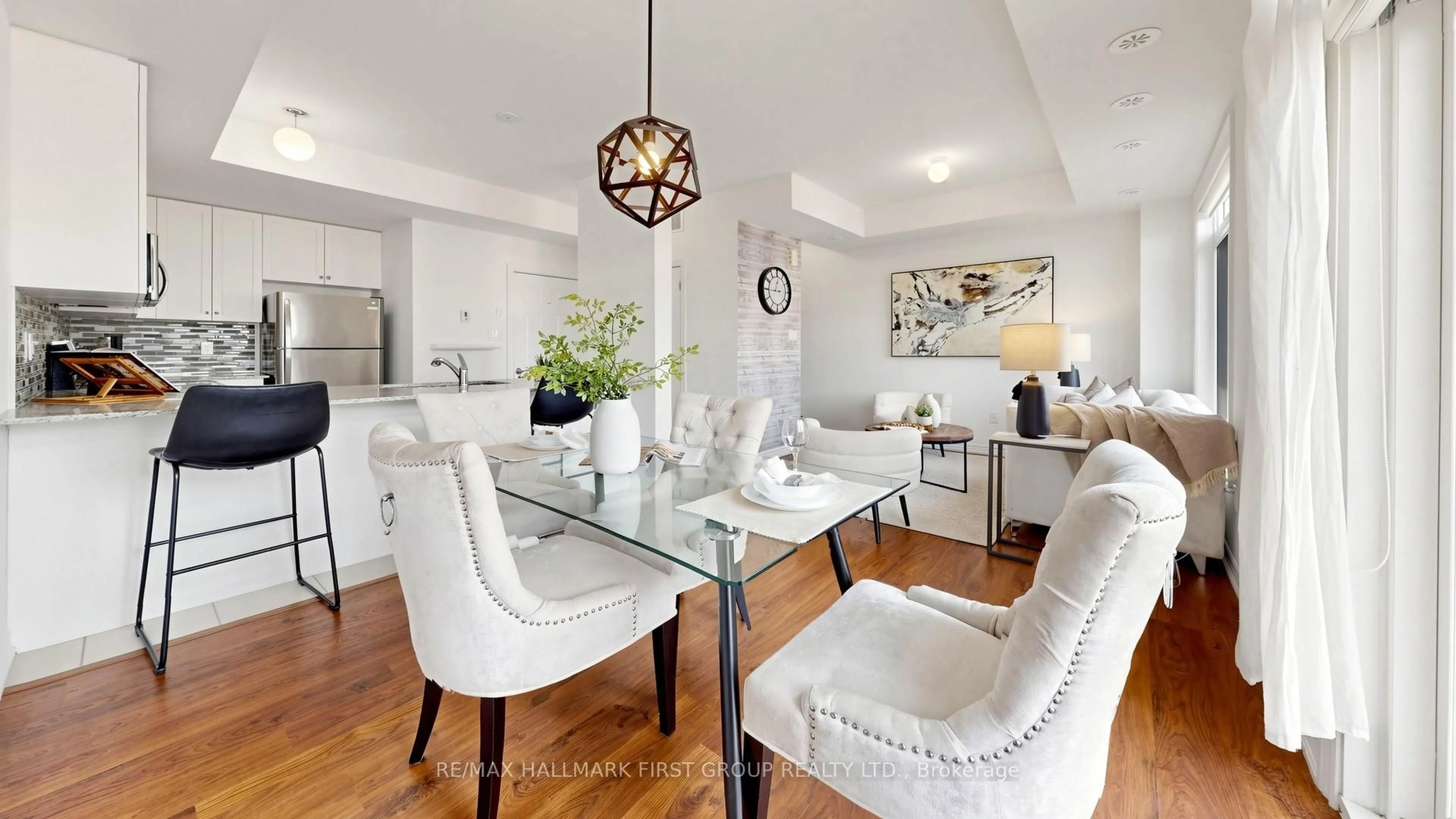 Dining room, unknown for 2592 William Jackson Dr #90, Pickering Ontario L1X 0E5