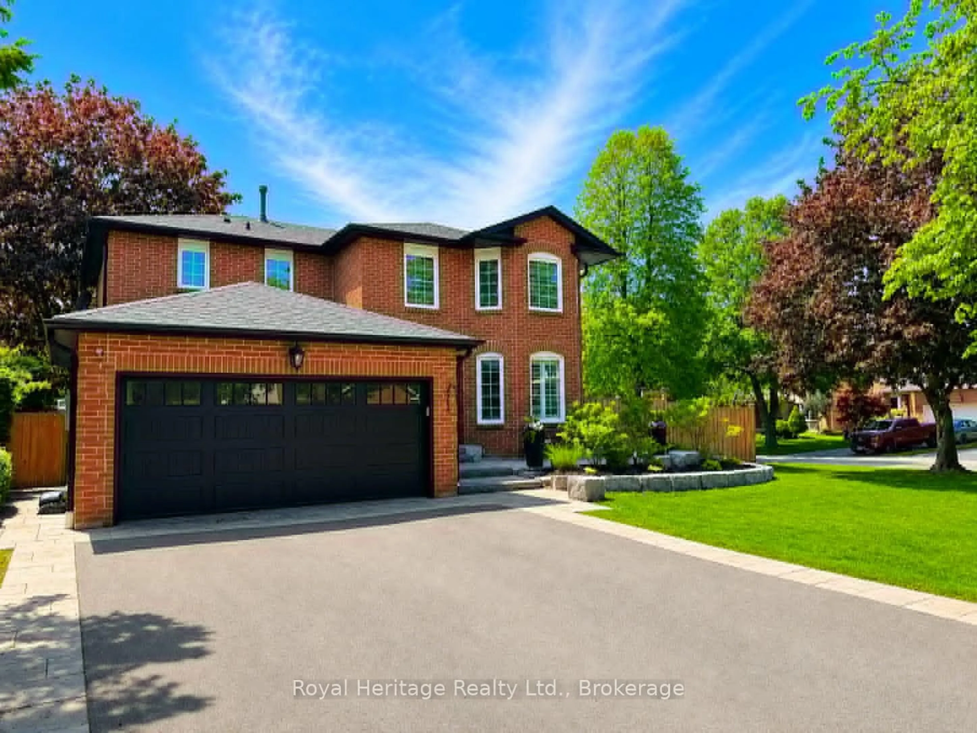 Home with brick exterior material, street for 27 Clovelly Dr, Whitby Ontario L1N 7A7