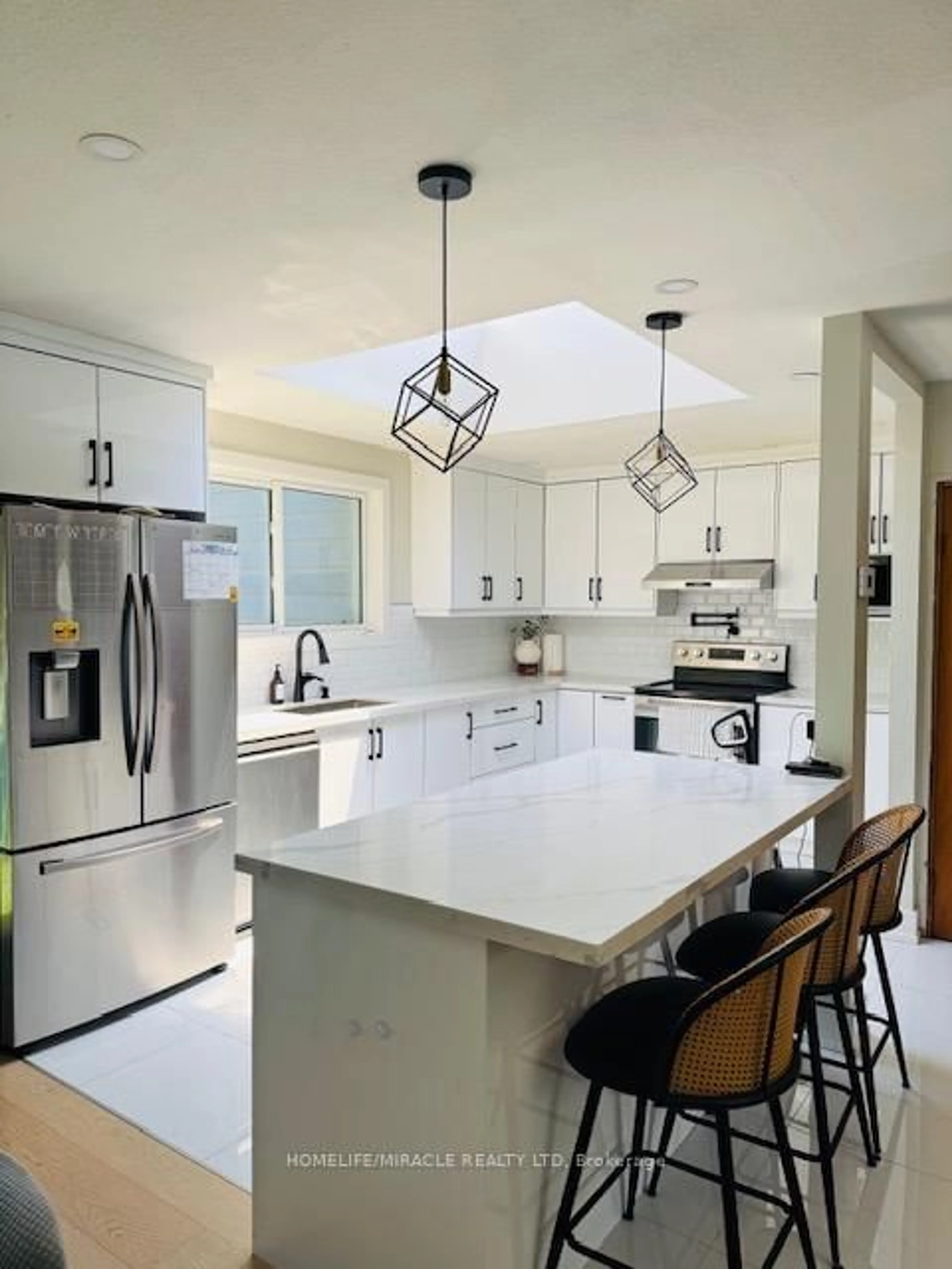Open concept kitchen, ceramic/tile floor for 9 Strathy Rd, Ajax Ontario L1S 2T9