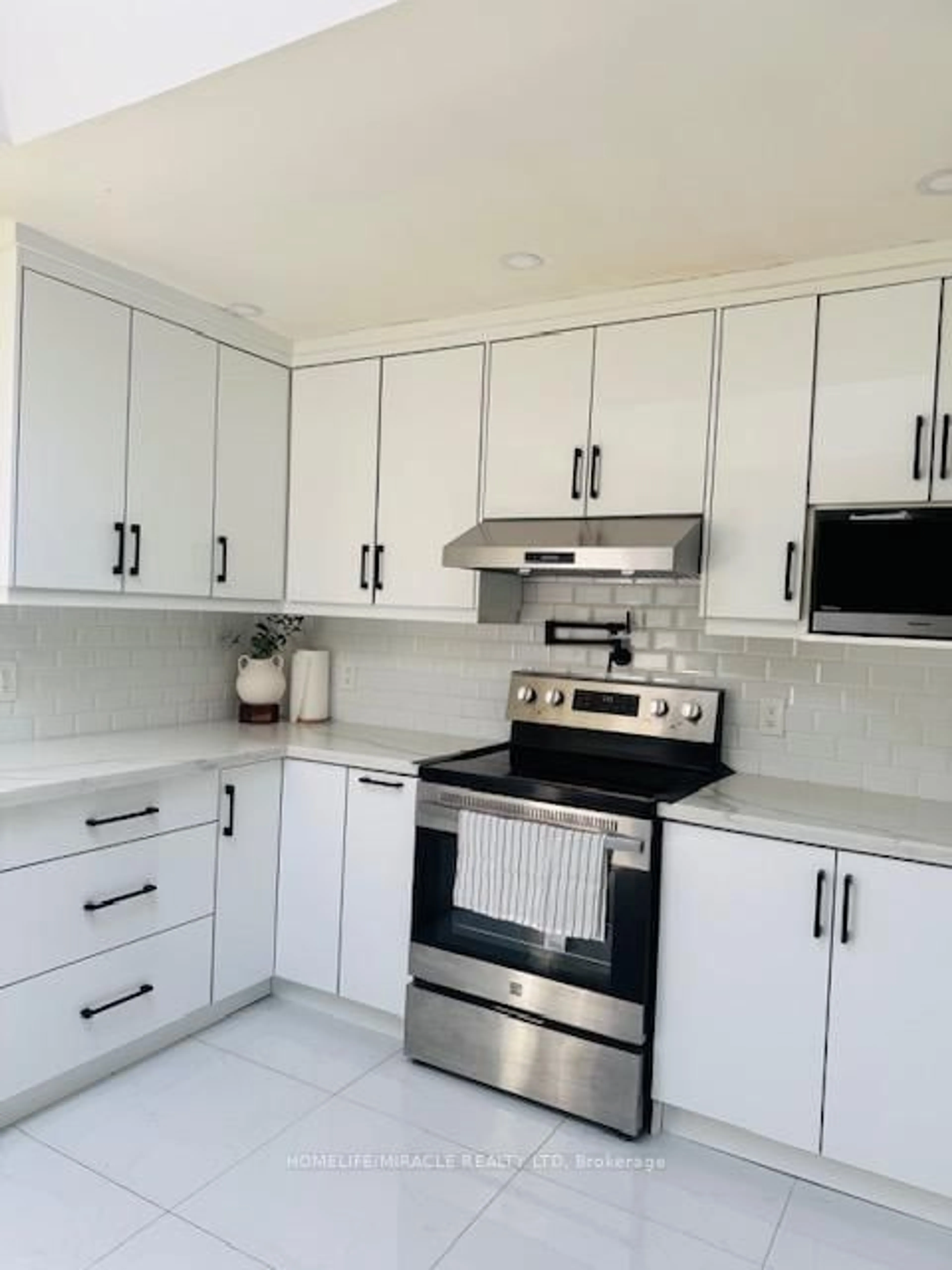 Unknown for 9 Strathy Rd, Ajax Ontario L1S 2T9