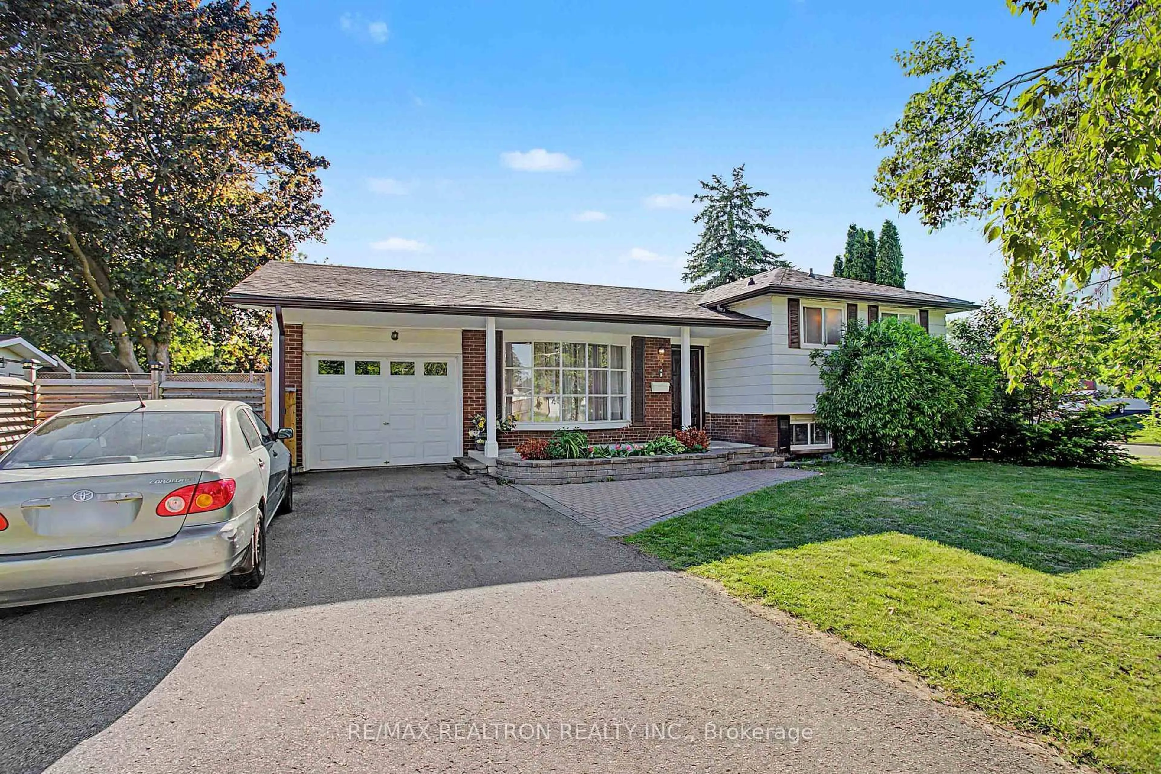Unknown for 6 Turnbull Rd, Ajax Ontario L1S 2X1