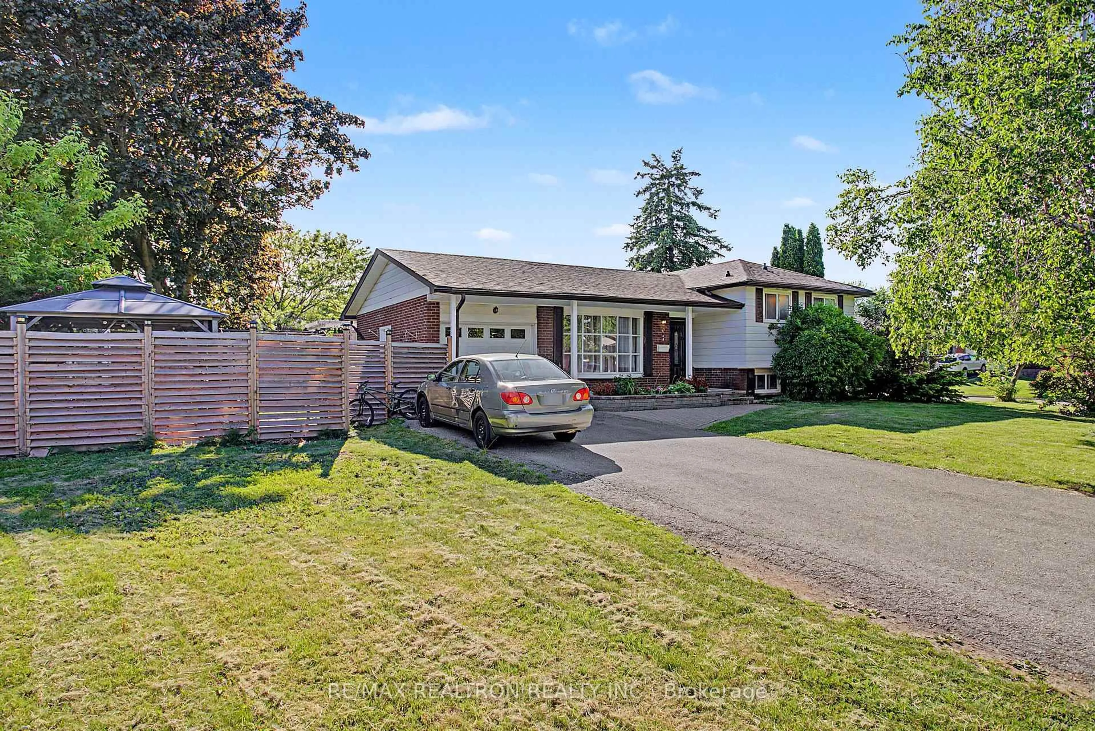 Unknown for 6 Turnbull Rd, Ajax Ontario L1S 2X1