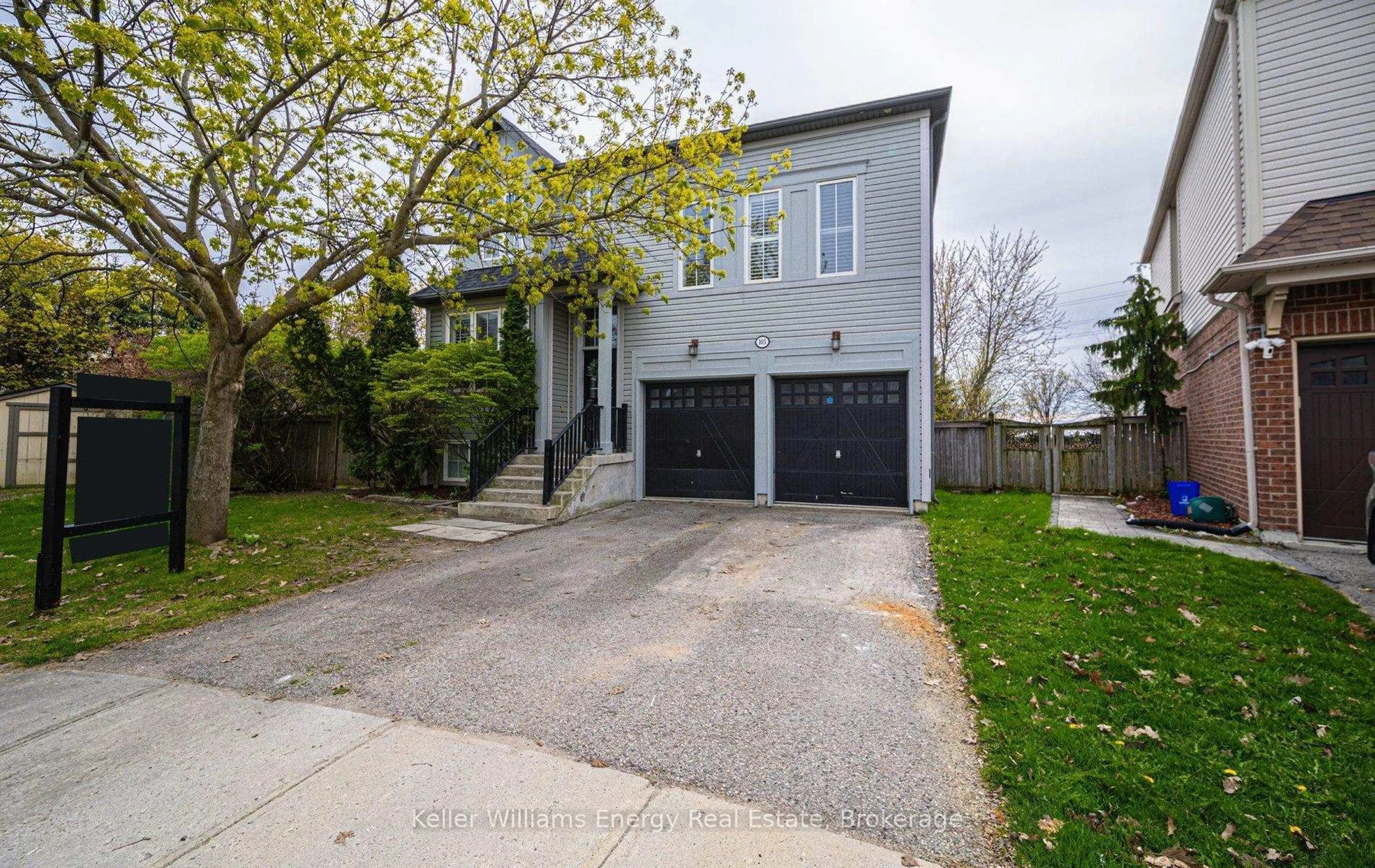 Unknown for 105 Woodbine Pl, Oshawa Ontario L1L 1C5