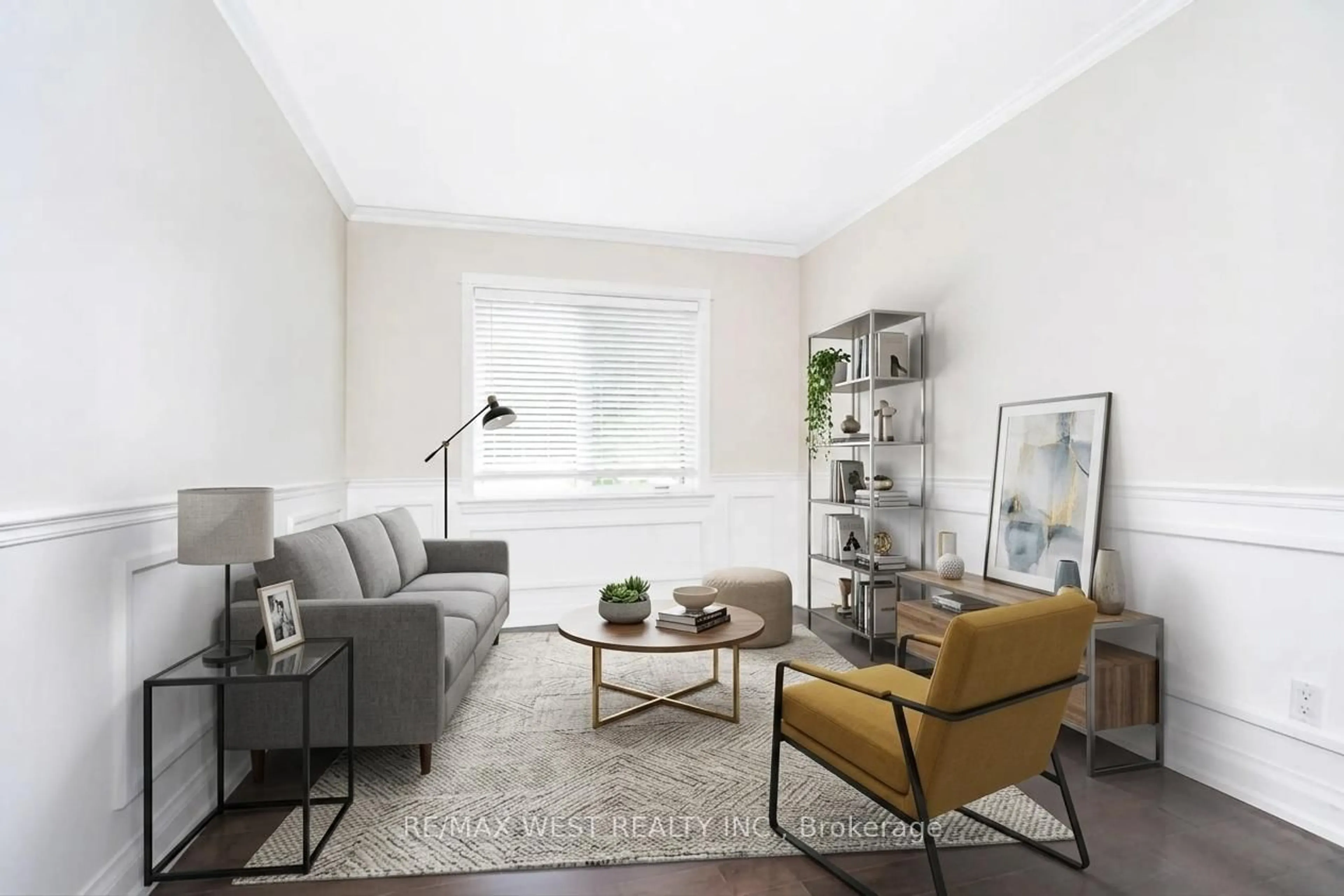 Living room with furniture, unknown for 31 Woodmount Ave, Toronto Ontario M4C 3X6