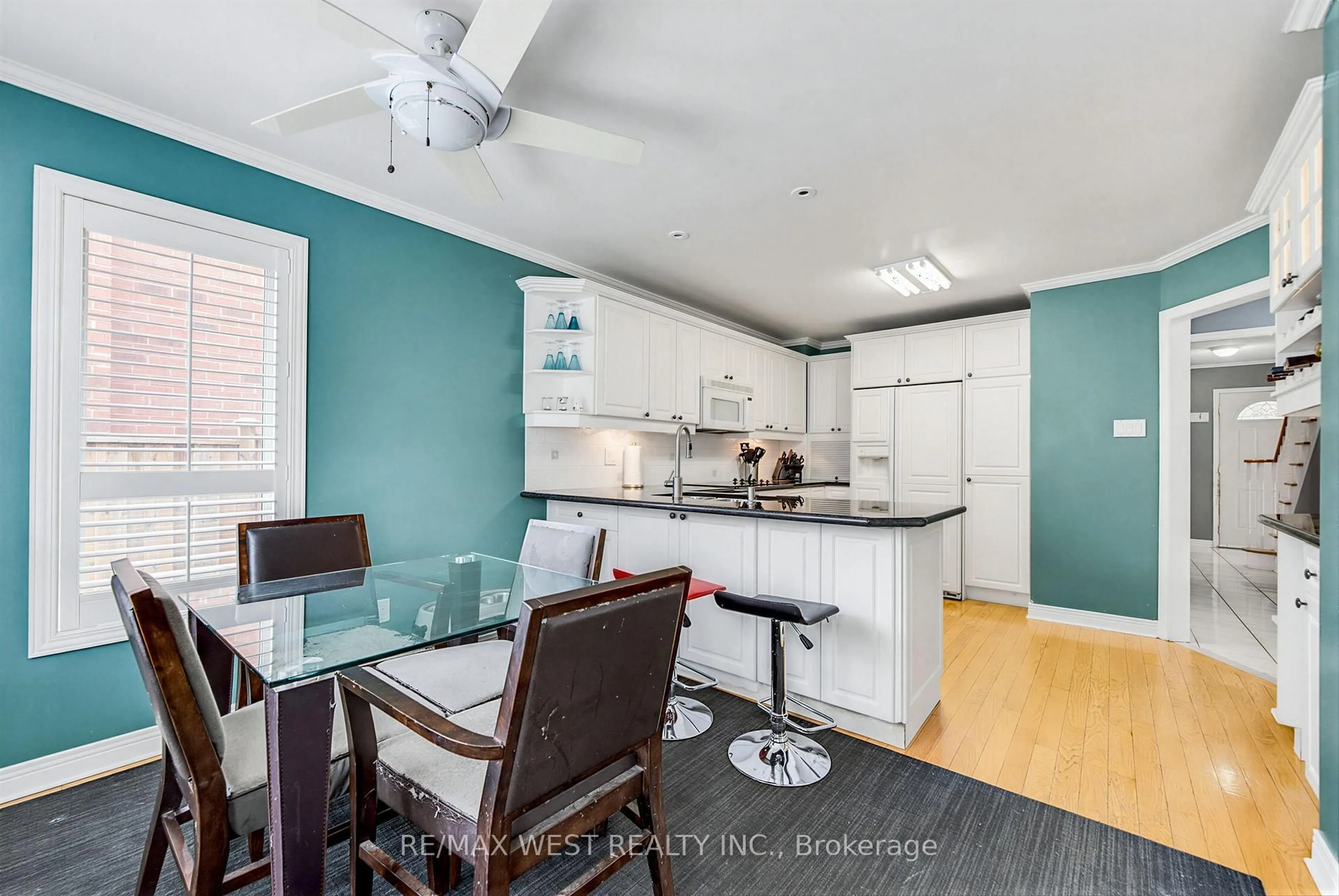 Open concept kitchen, wood/laminate floor for 6 Hawkins Cres, Ajax Ontario L1S 4Y1