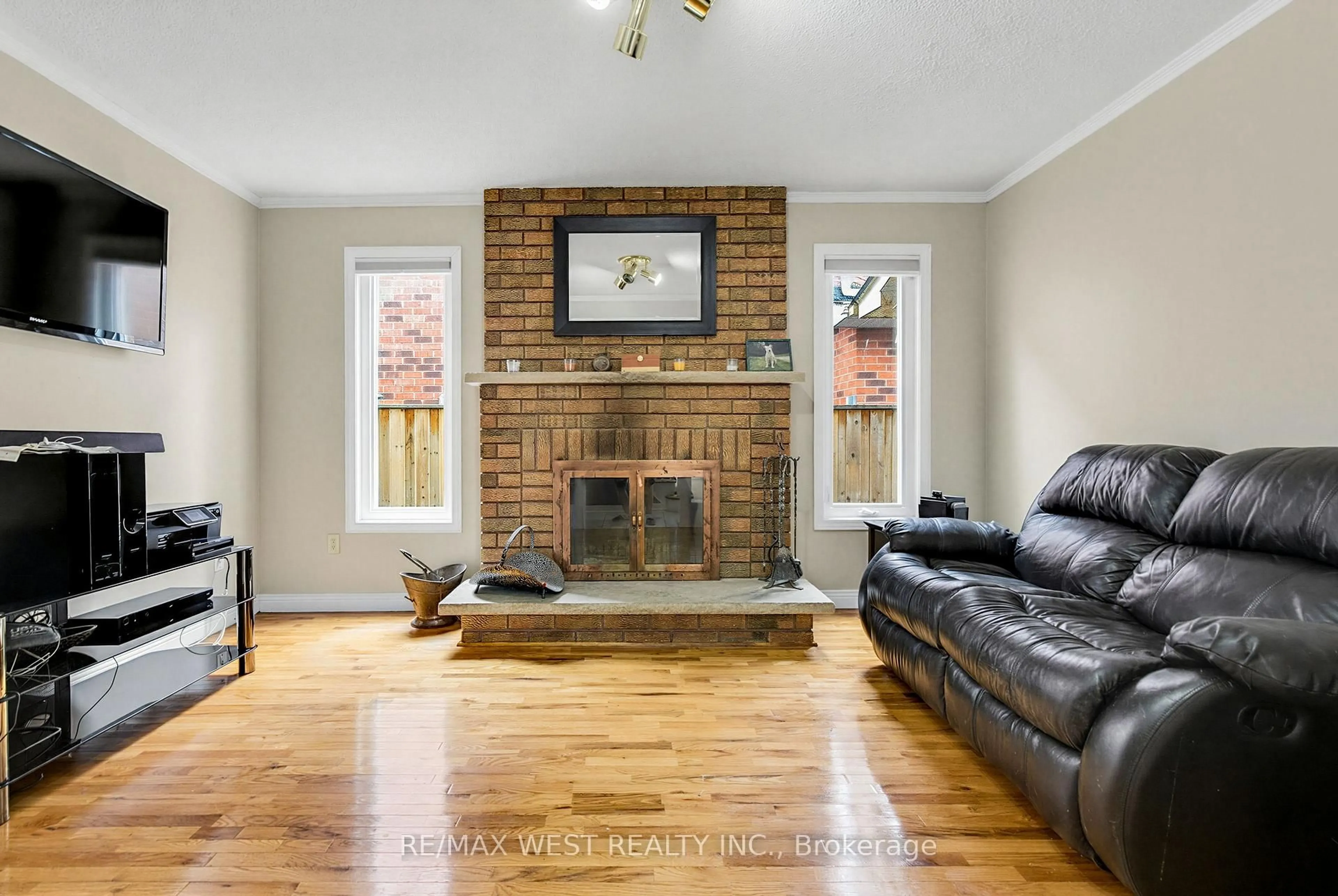 Living room with furniture, unknown for 6 Hawkins Cres, Ajax Ontario L1S 4Y1