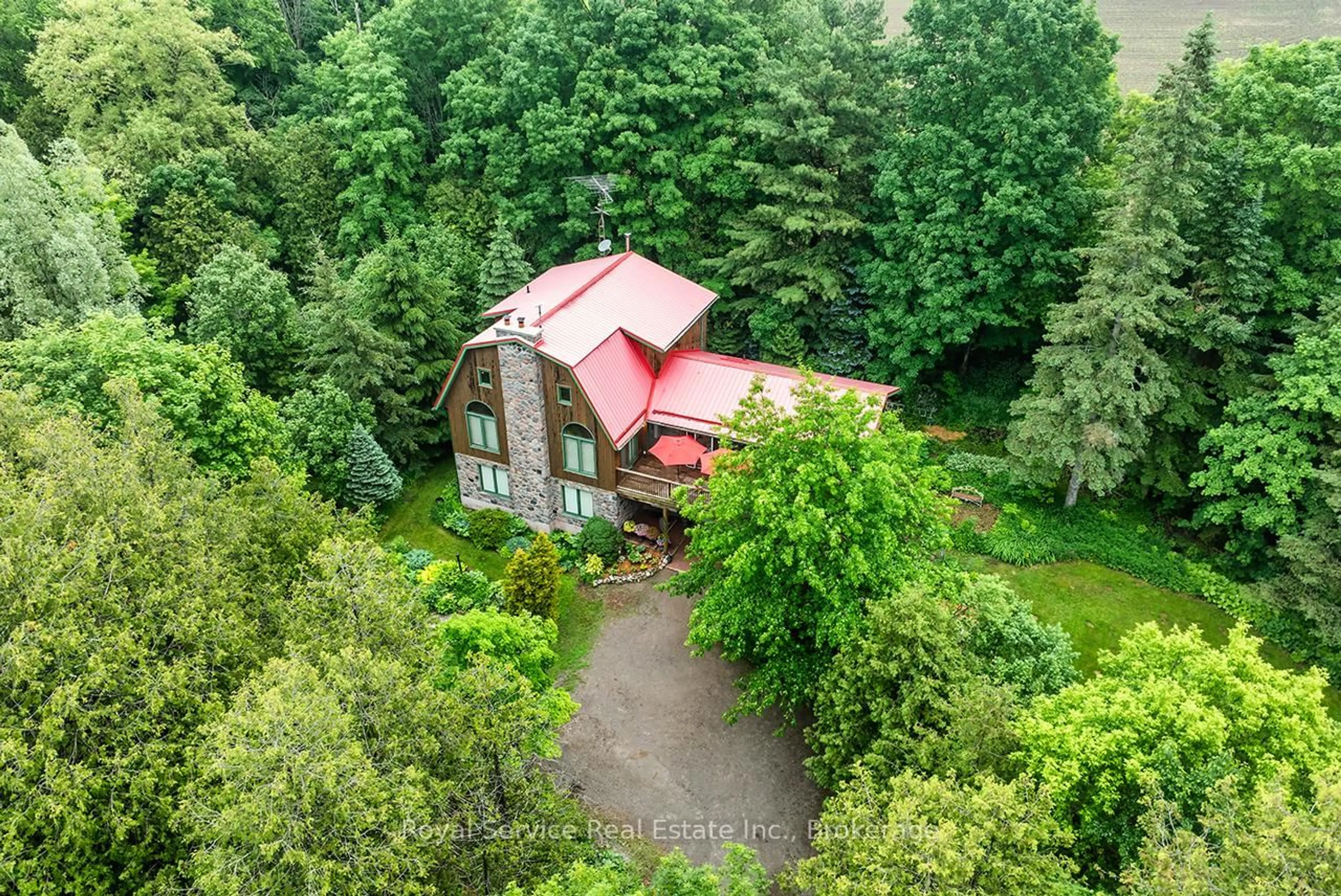 A pic from outside/outdoor area/front of a property/back of a property/a pic from drone, unknown for 5147 Patterson Rd, Clarington Ontario L0B 1M0