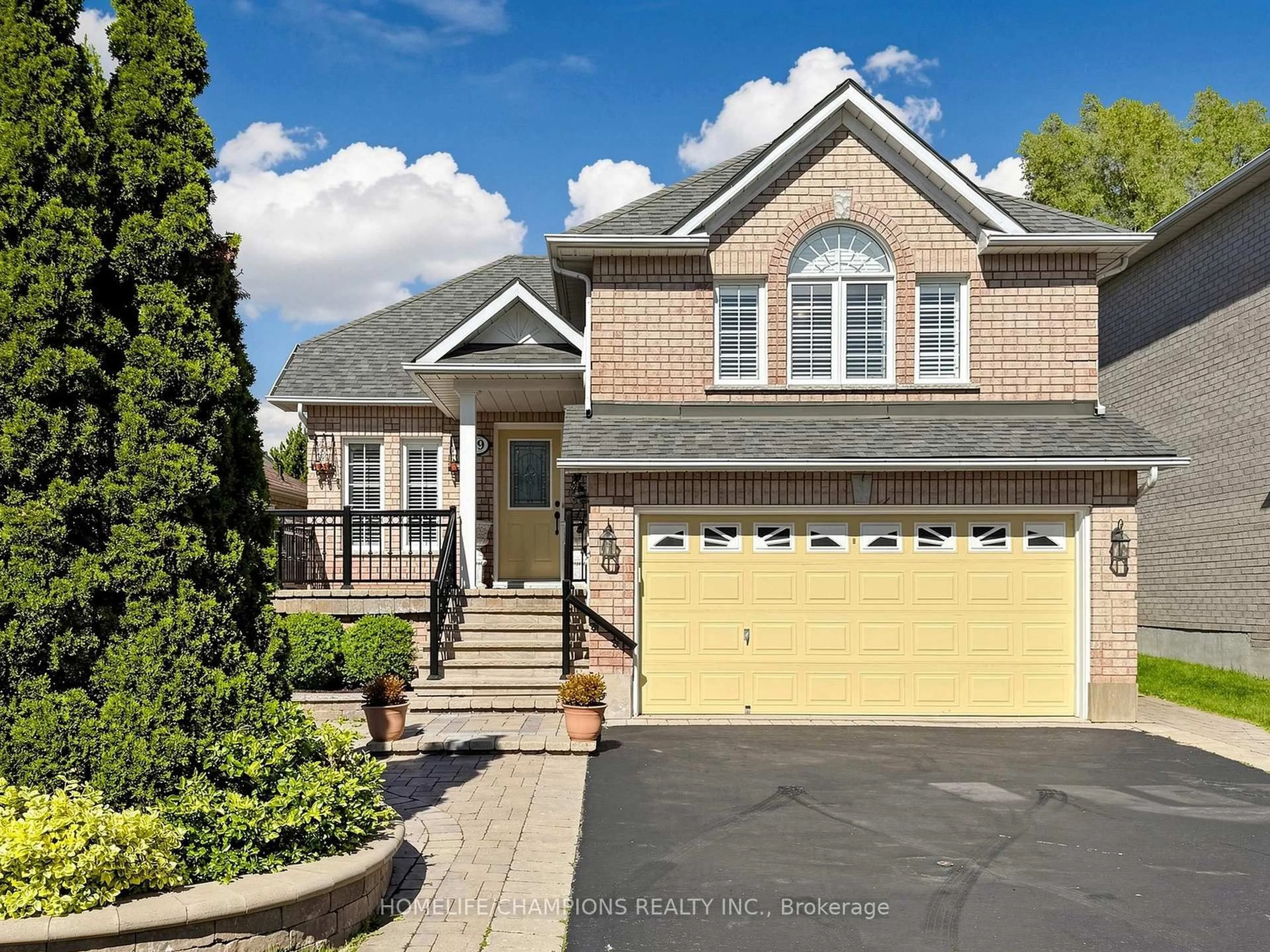 Home with brick exterior material, street for 79 Abbyview Dr, Whitby Ontario L1P 1W5
