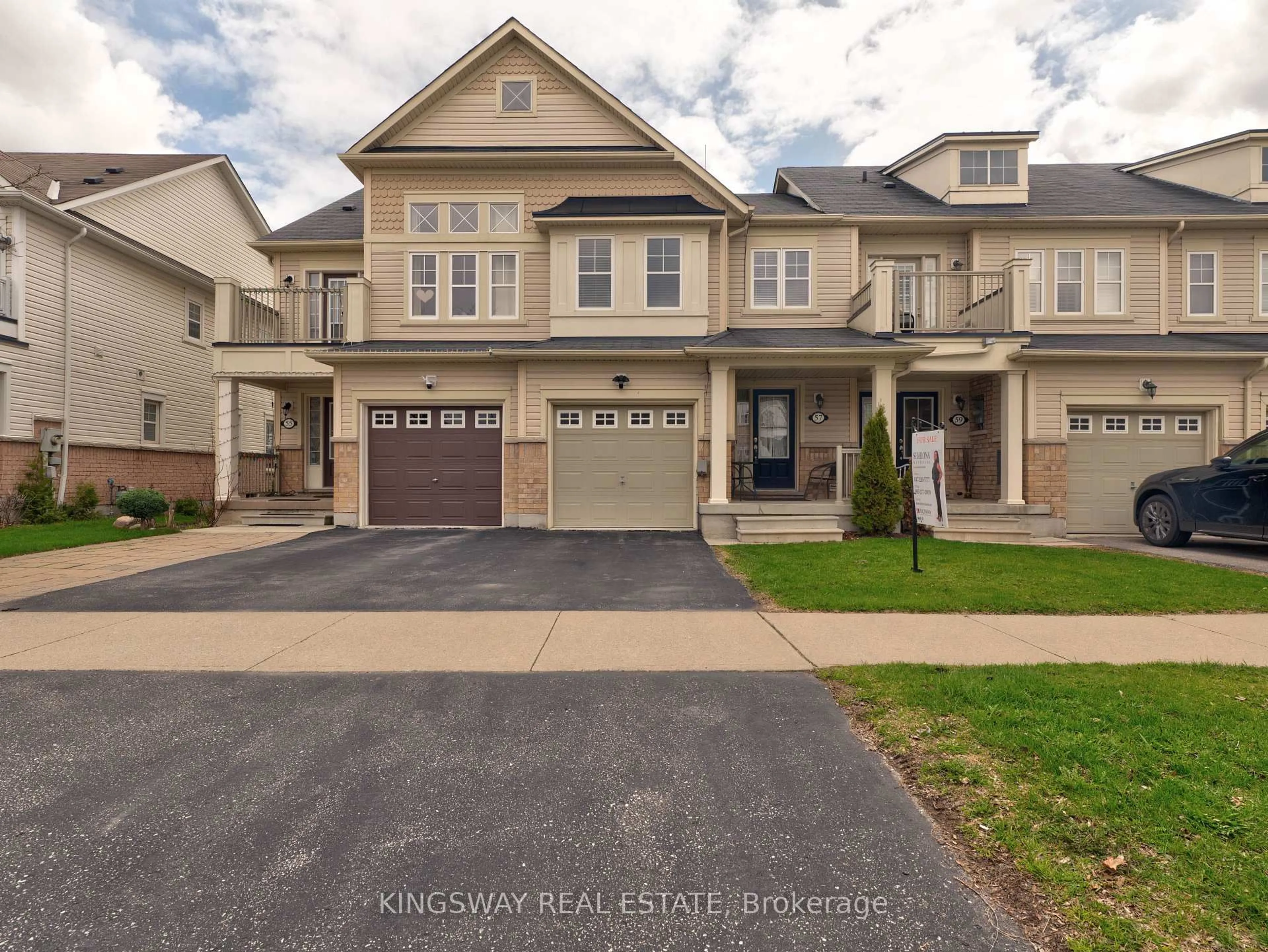 A pic from outside/outdoor area/front of a property/back of a property/a pic from drone, street for 57 Harbourside Dr, Whitby Ontario L1N 0H5