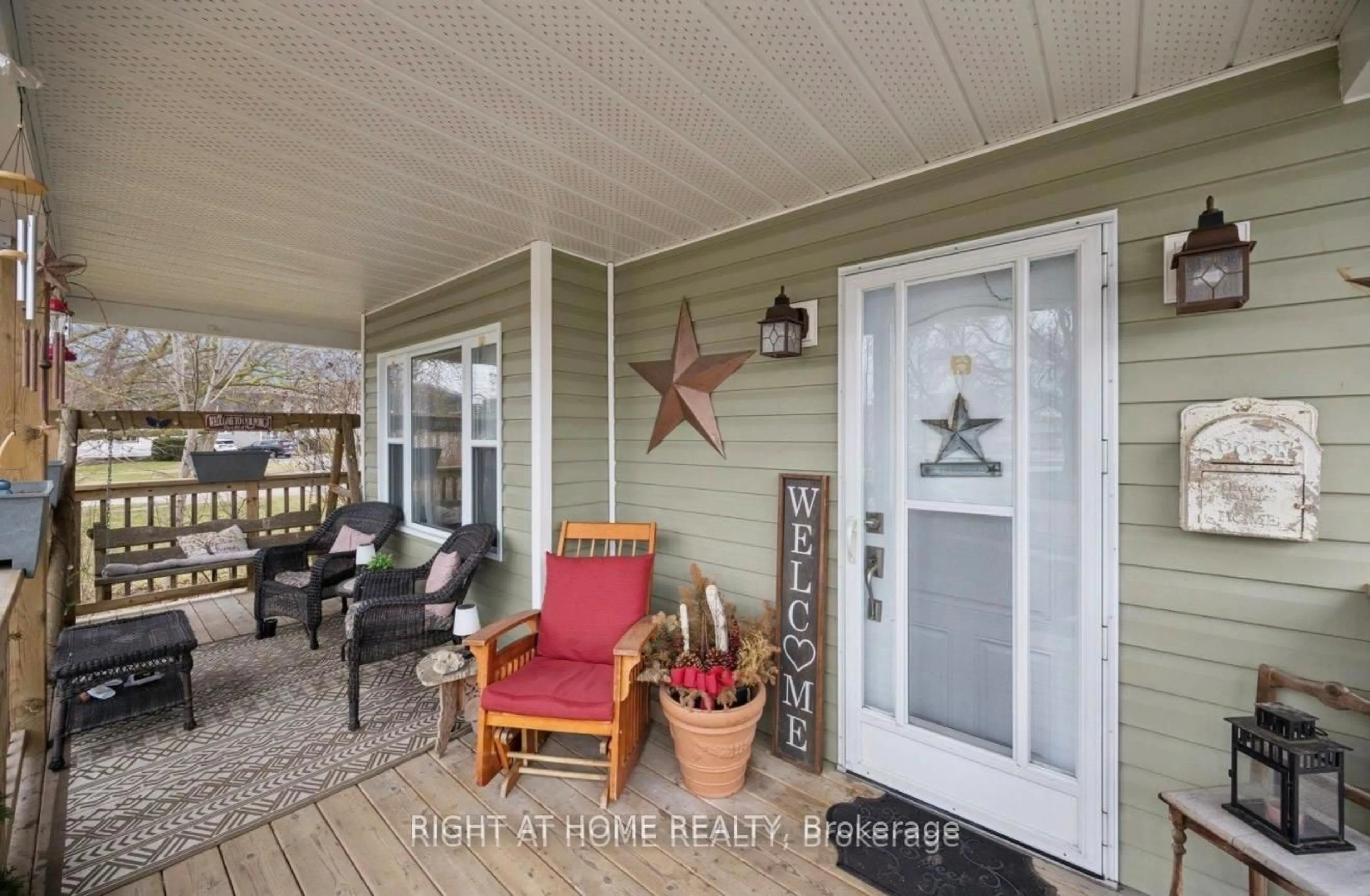 Indoor entryway for 154 Admiral Rd, Ajax Ontario L1S 2P1