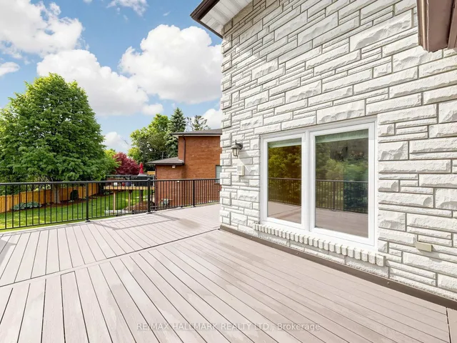 1038 Pinetree Crt, Oshawa 5