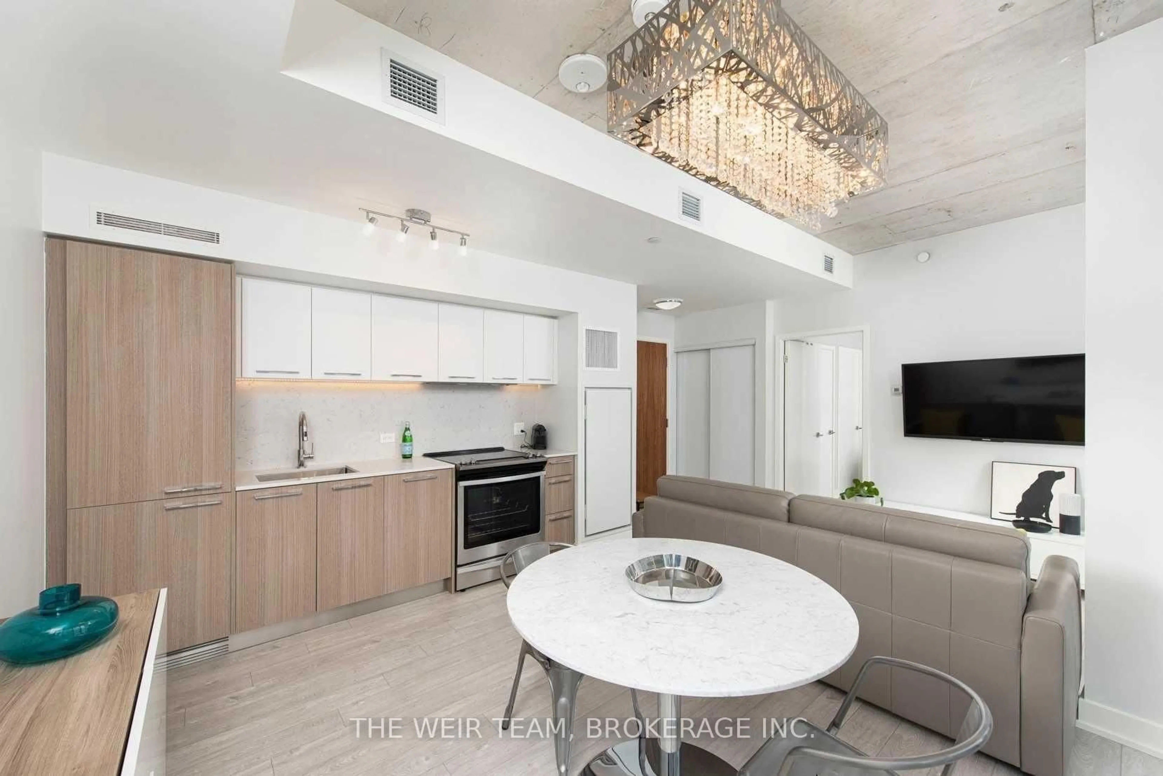 Open concept kitchen, unknown for 15 Baseball Pl #615, Toronto Ontario M4M 0E6